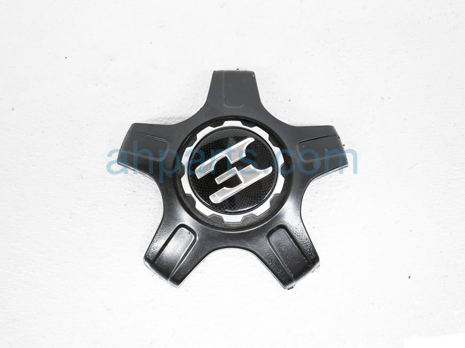 $20 Kia SINGLE WHEEL CENTER CAP $20 Kia SINGLE WHEEL CENTER CAP