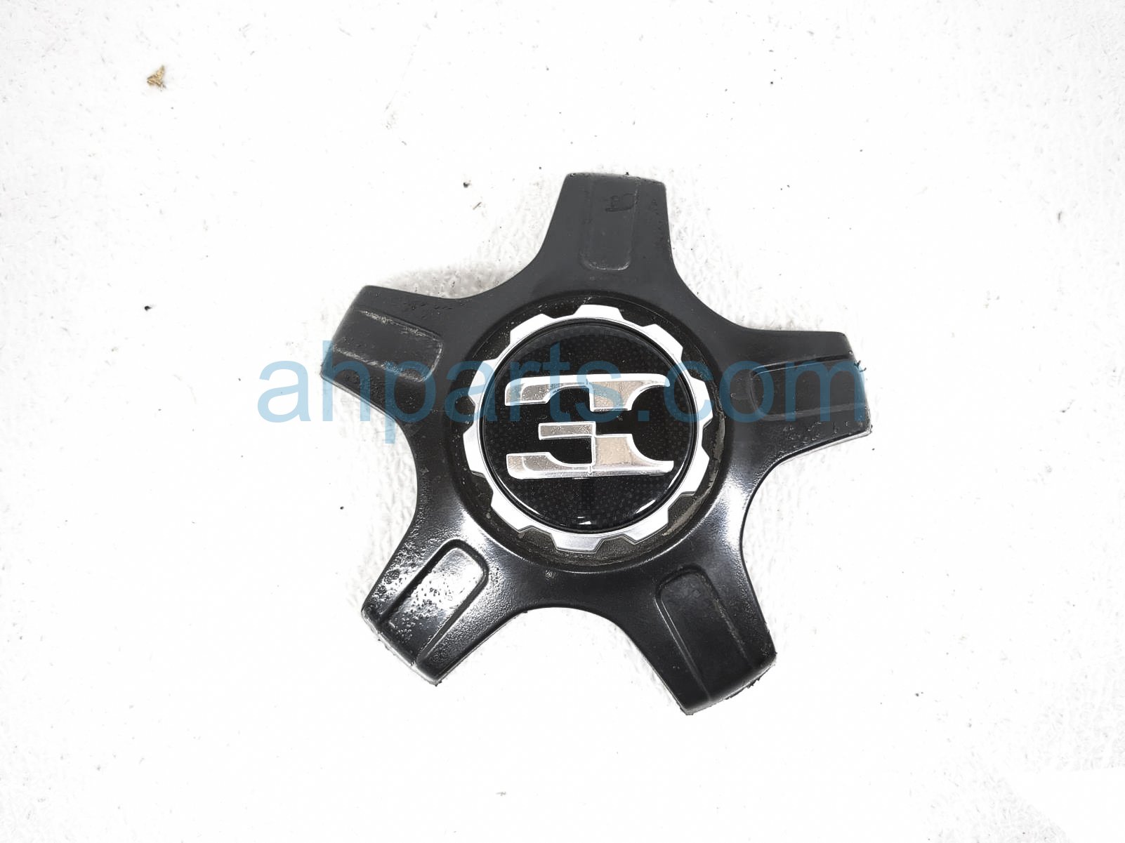 $20 Kia SINGLE WHEEL CENTER CAP $20 Kia SINGLE WHEEL CENTER CAP