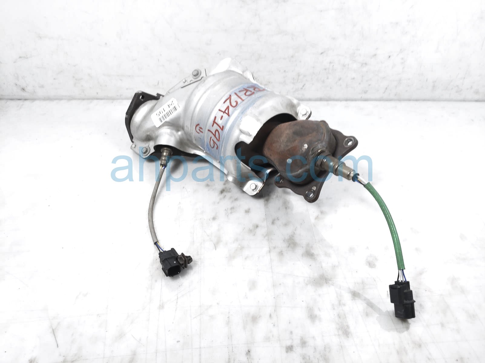 $900 Acura REAR EXHAUST MANIFOLD $900 Acura REAR EXHAUST MANIFOLD