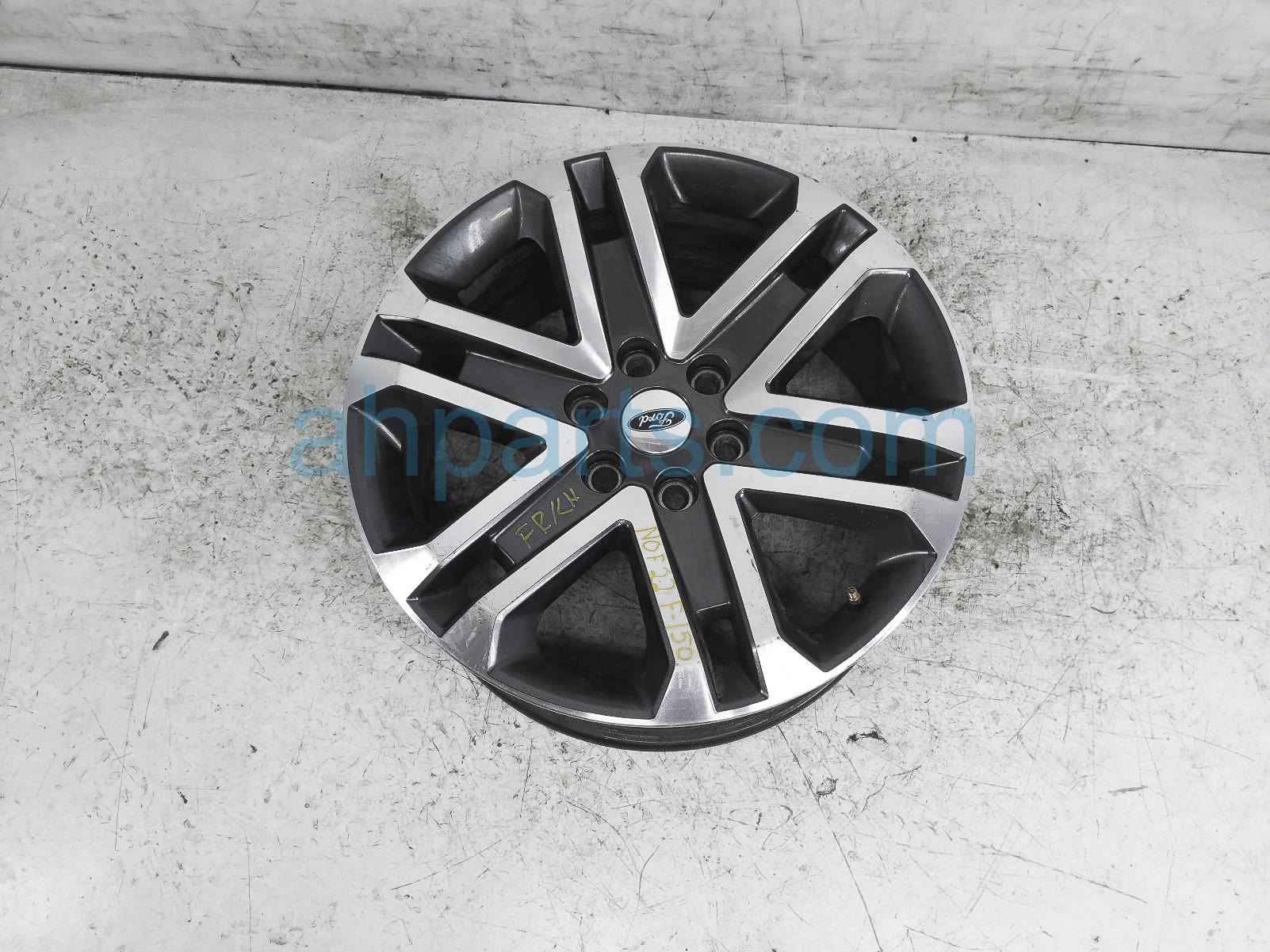 $250 Ford SINGLE WHEEL / RIM