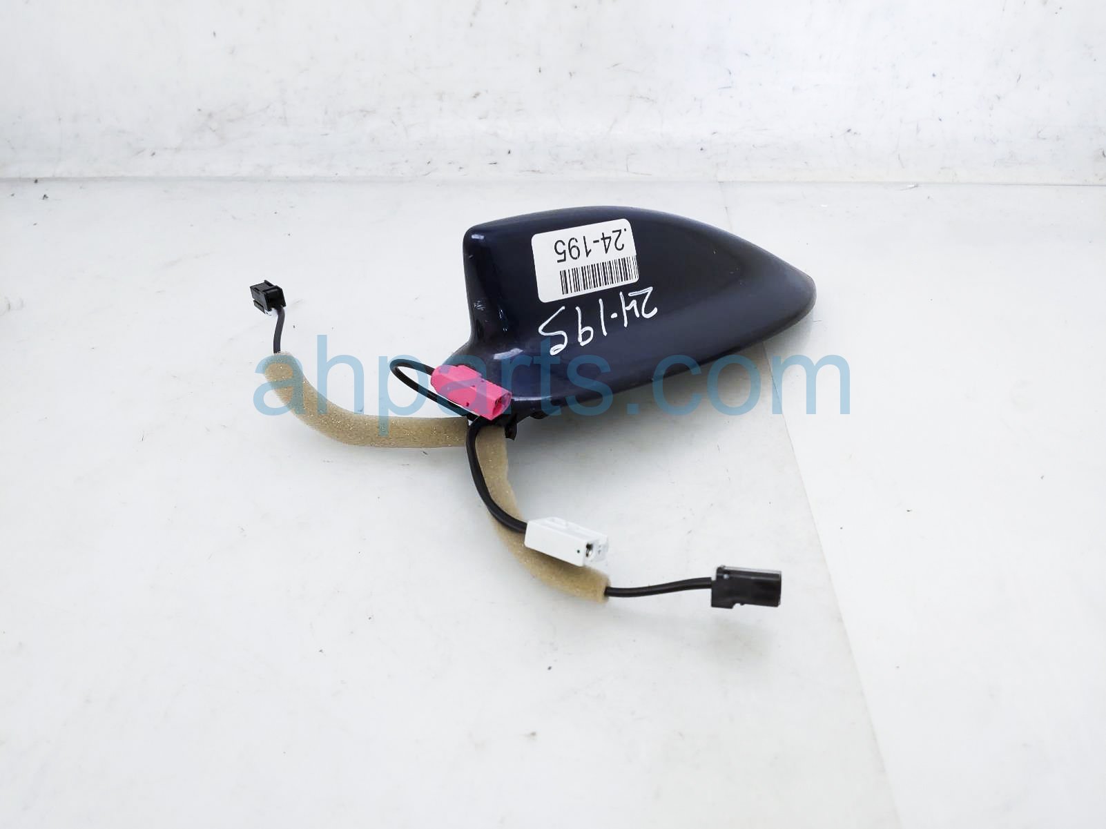 $49 Acura ANTENNA - ROOF MTD - BLUE HOUSING $49 Acura ANTENNA - ROOF MTD - BLUE HOUSING