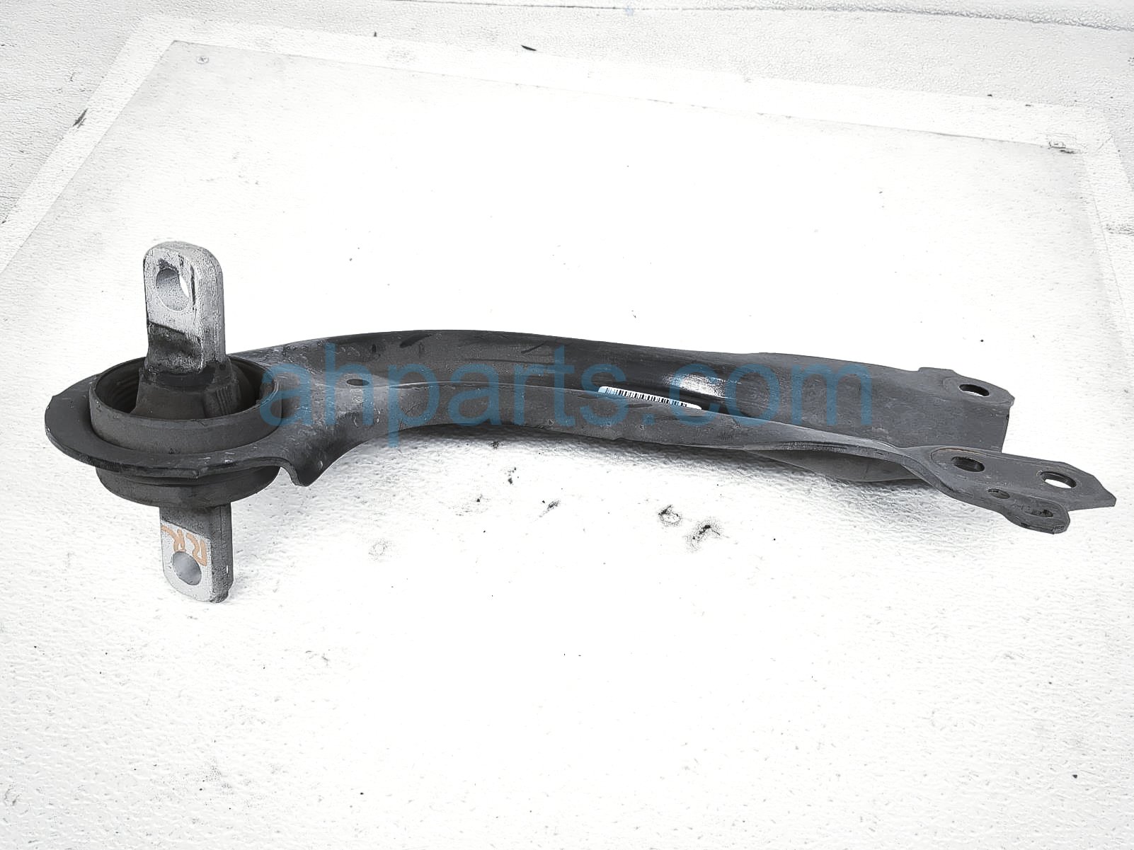 $100 Toyota RR/RH TRAILING CONTROL ARM $100 Toyota RR/RH TRAILING CONTROL ARM