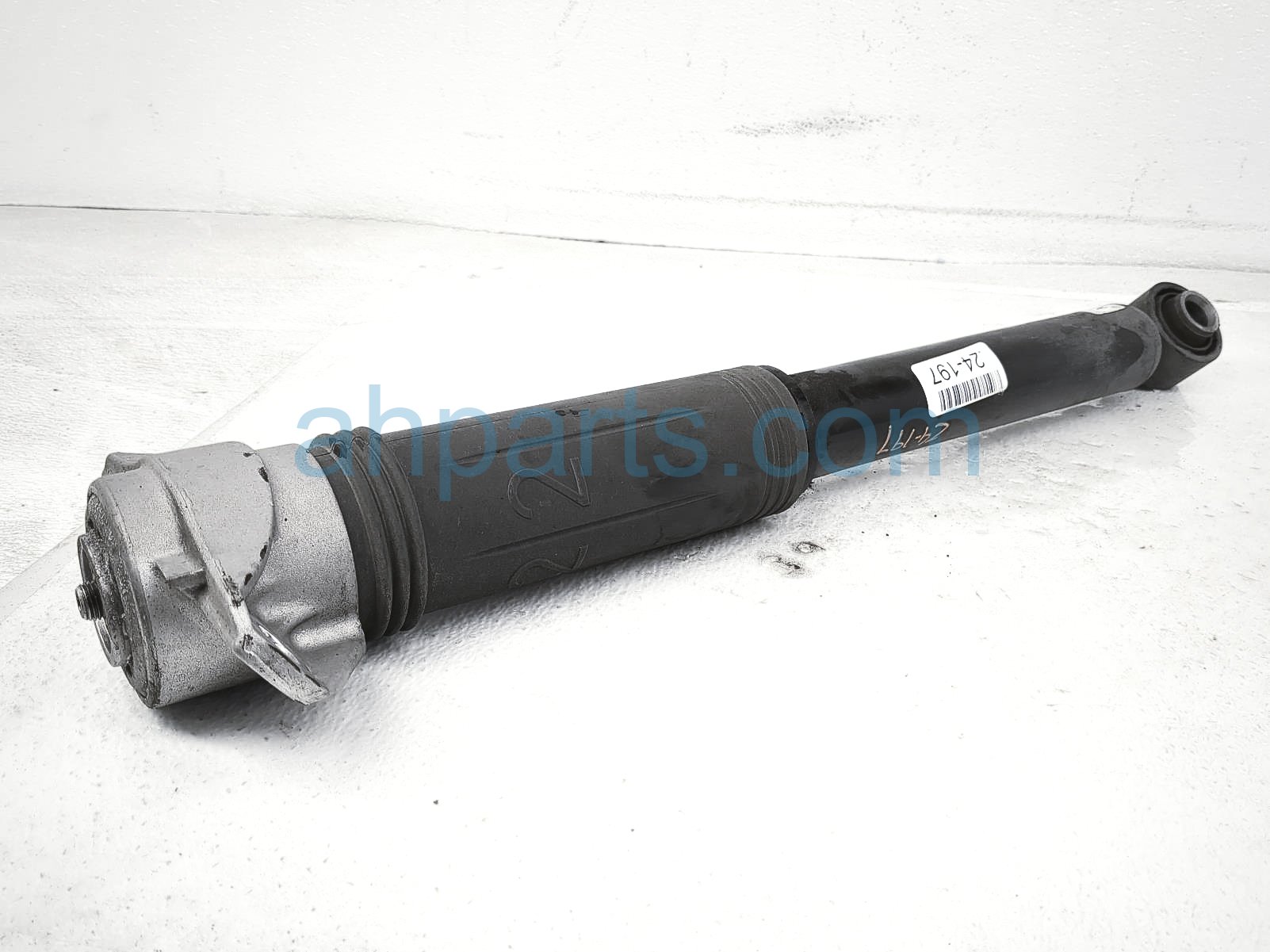 Sold 2020 Toyota Rav 4 Strut / Spring / Rear Driver Shock Absorber