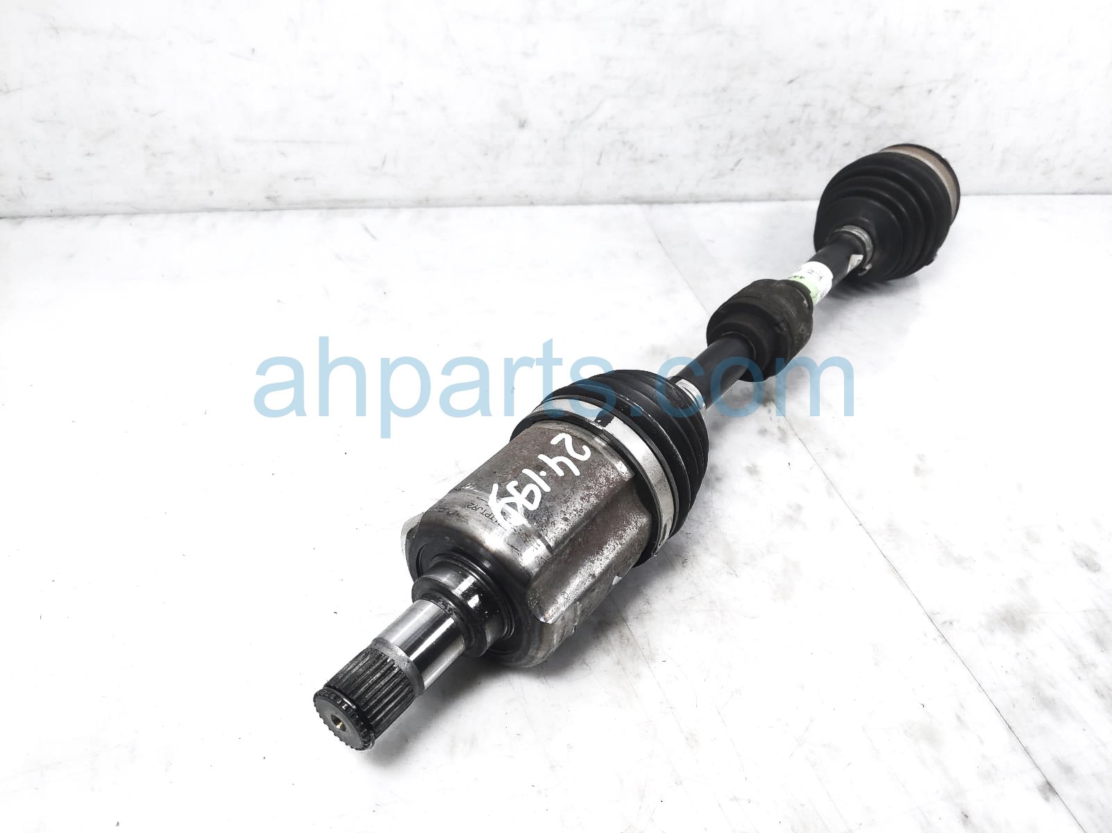 $175 Honda FR/LH CV AXLE DRIVE SHAFT