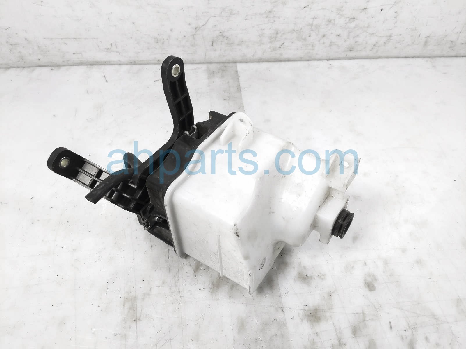 $20 Mazda RADIATOR COOLANT OVERFLOW TANK- 2.5L $20 Mazda RADIATOR COOLANT OVERFLOW TANK- 2.5L