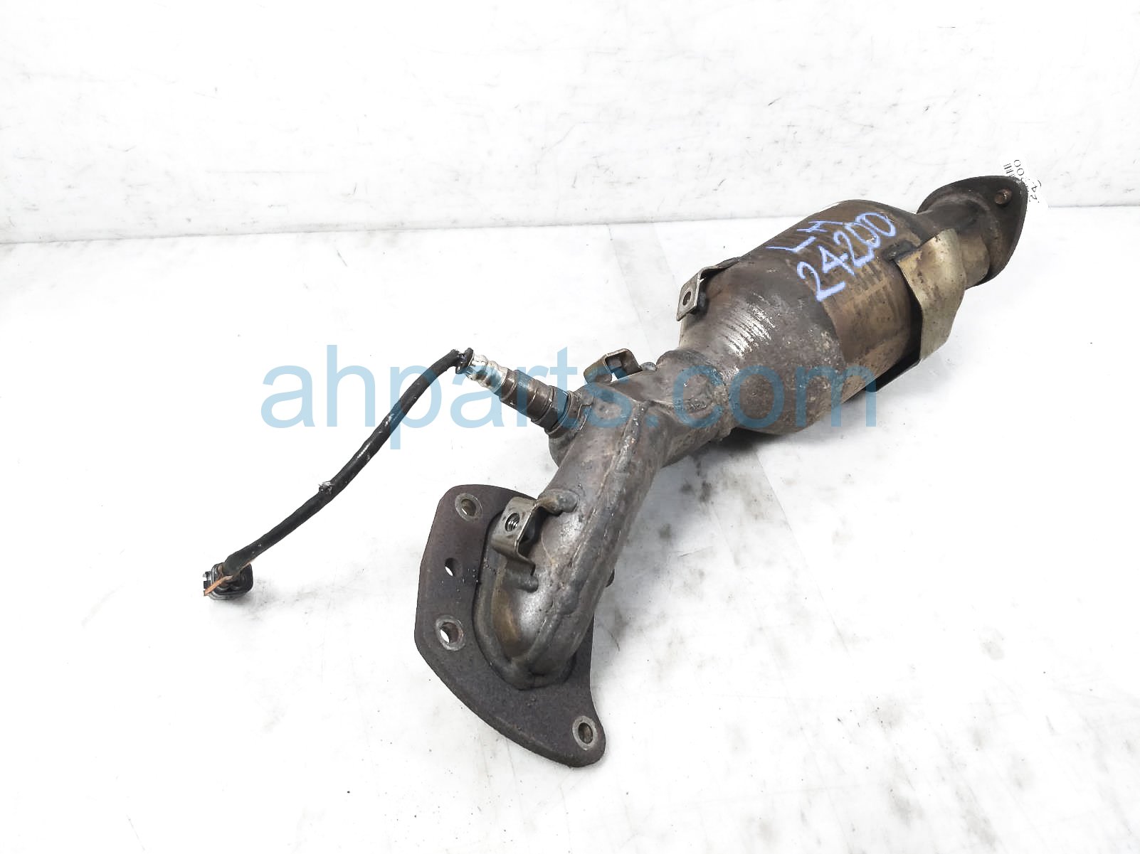 $275 Toyota LH EXHAUST MANIFOLD - 54K MI $275 Toyota LH EXHAUST MANIFOLD - 54K MI