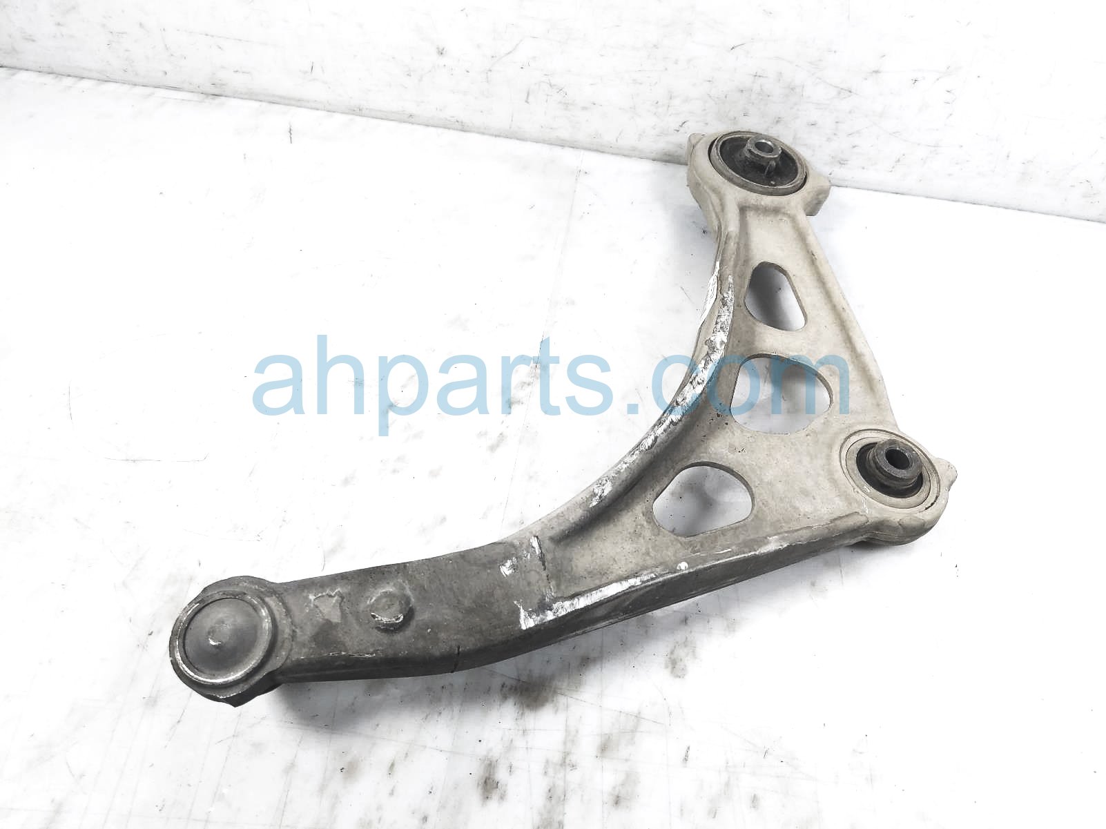 $165 Nissan FR/LH LOWER CONTROL ARM