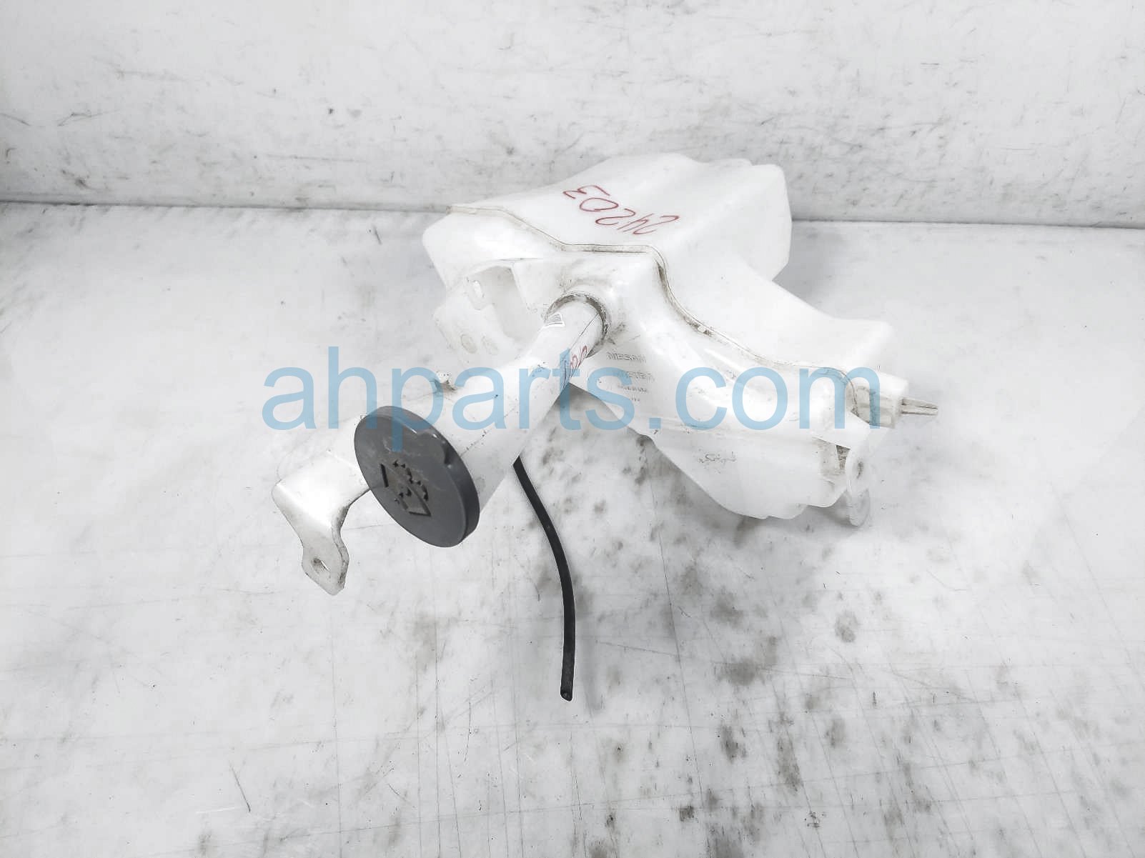 $75 Nissan WINDSHIELD WASHER RESERVOIR TANK $75 Nissan WINDSHIELD WASHER RESERVOIR TANK