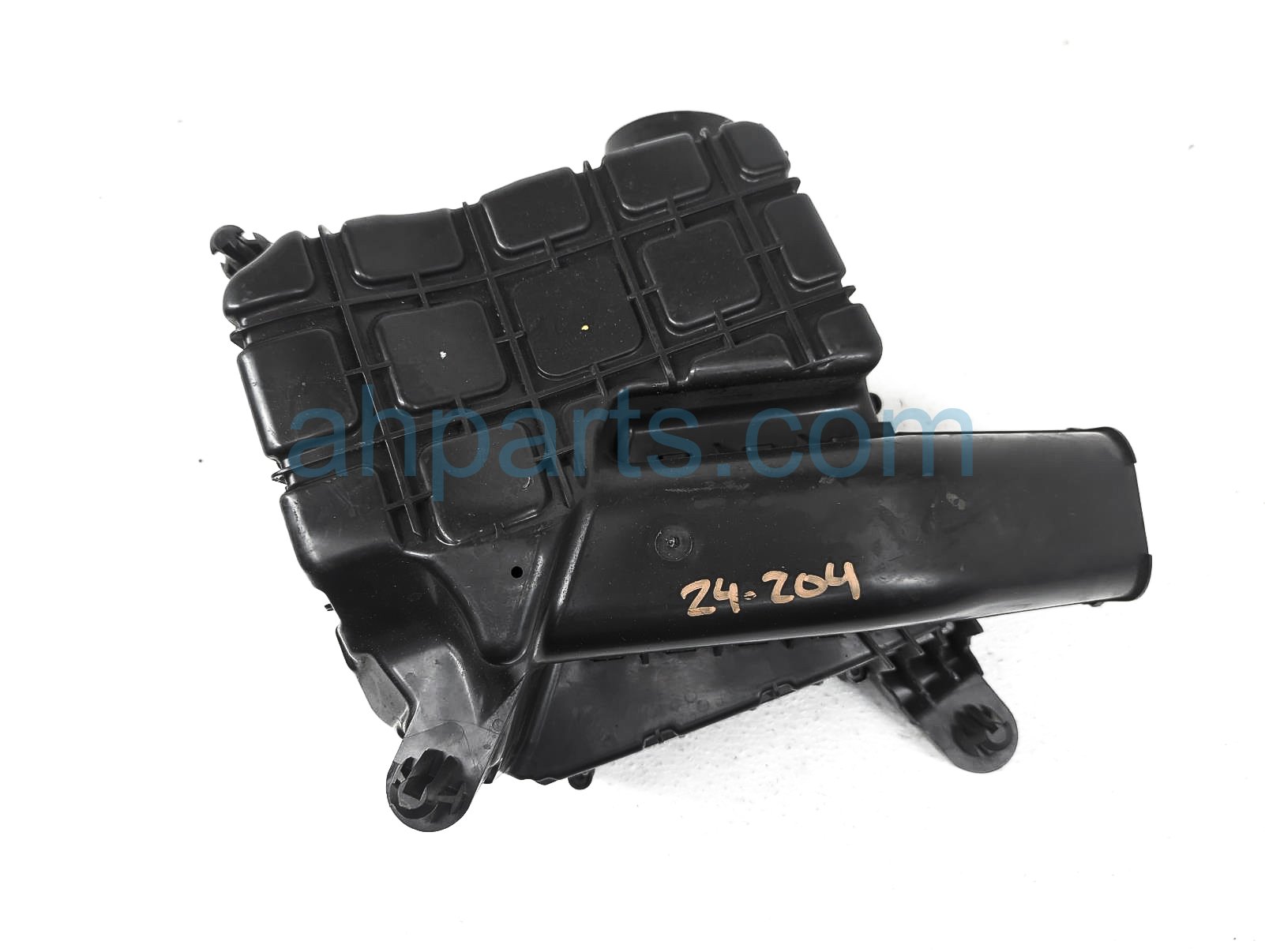 $85 Volvo AIR CLEANER INTAKE BOX $85 Volvo AIR CLEANER INTAKE BOX