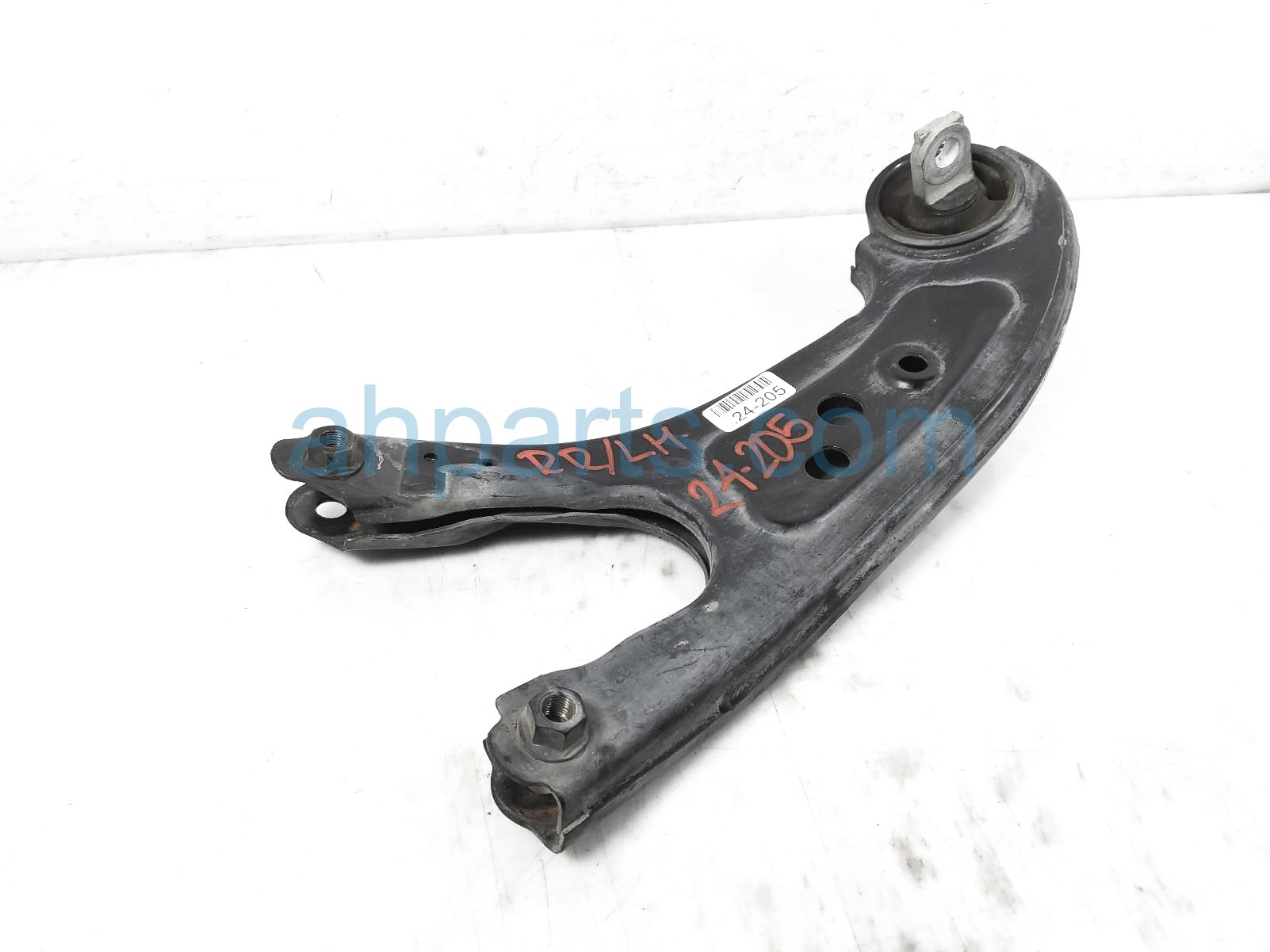 $85 Lexus RR/RH TRAILING CONTROL ARM $85 Lexus RR/RH TRAILING CONTROL ARM