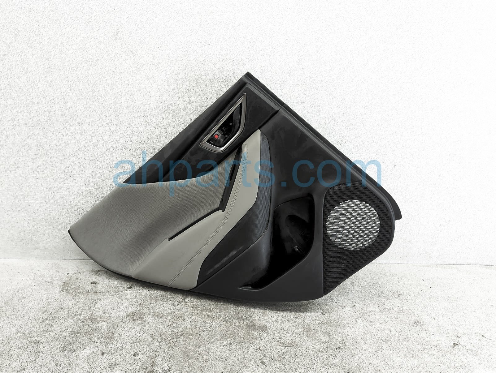 $150 Subaru RR/LH INTERIOR DOOR PANEL - GREY $150 Subaru RR/LH INTERIOR DOOR PANEL - GREY