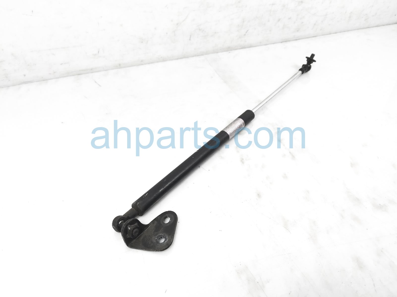 $24 Honda FR/LH HOOD STRUT / LIFT CYLINDER $24 Honda FR/LH HOOD STRUT / LIFT CYLINDER