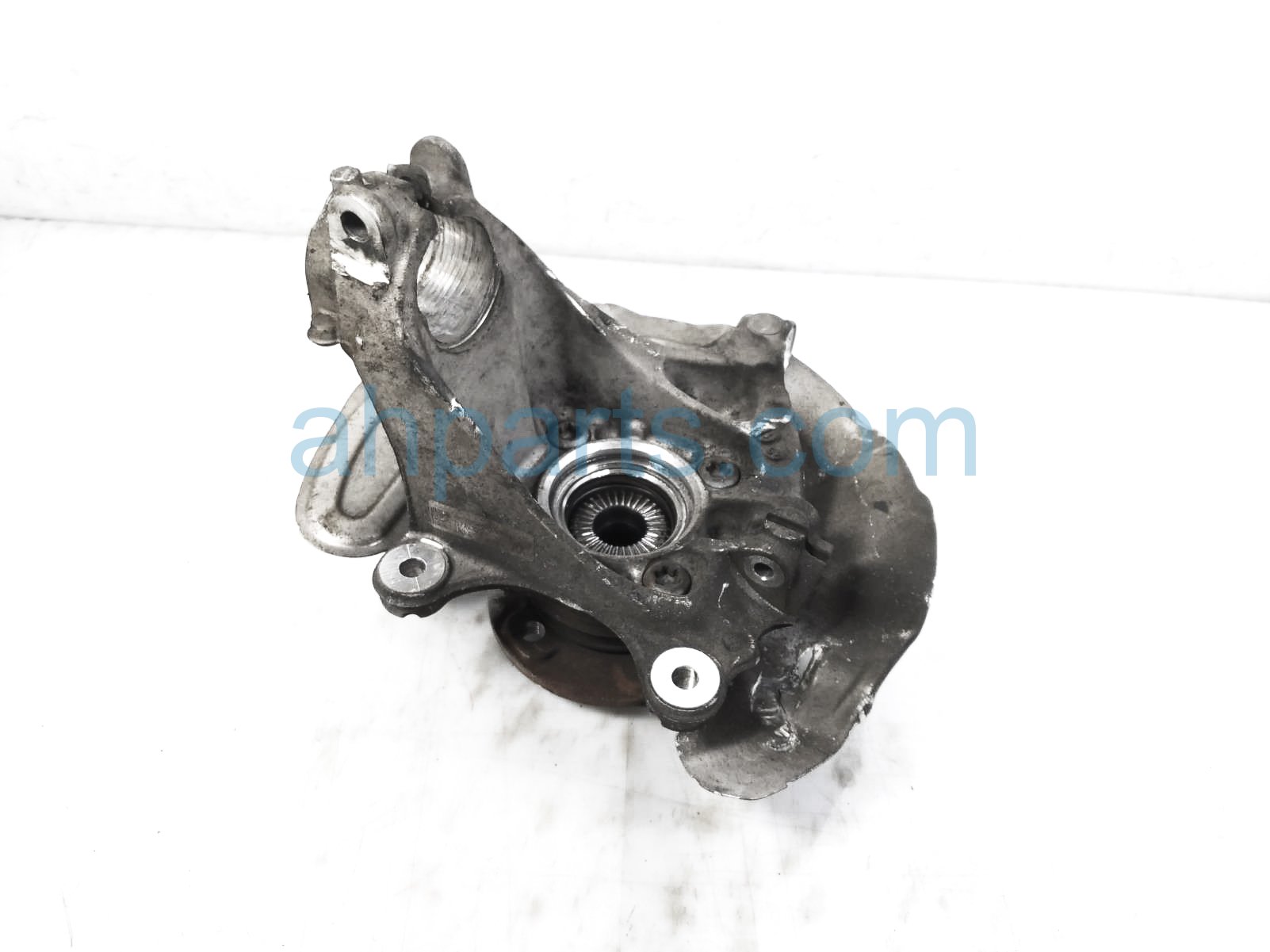 $125 BMW FR/RH SPINDLE KNUCKLE HUB $125 BMW FR/RH SPINDLE KNUCKLE HUB