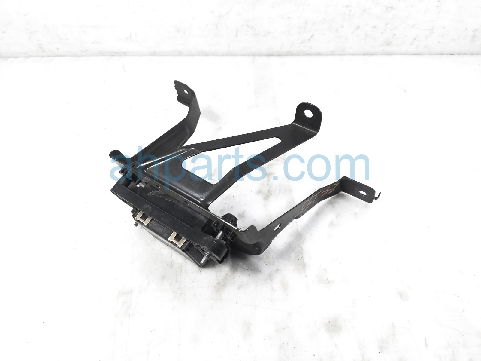 $199 Acura FRONT MILLIWAVE RADAR W/BRACKET