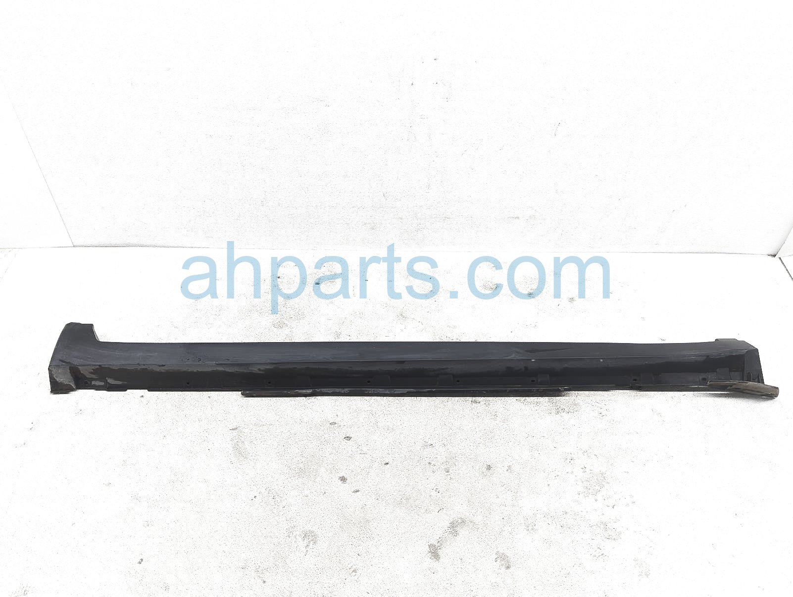 $75 Nissan LH SIDE ROCKER PANEL BLK NIQ $75 Nissan LH SIDE ROCKER PANEL BLK NIQ