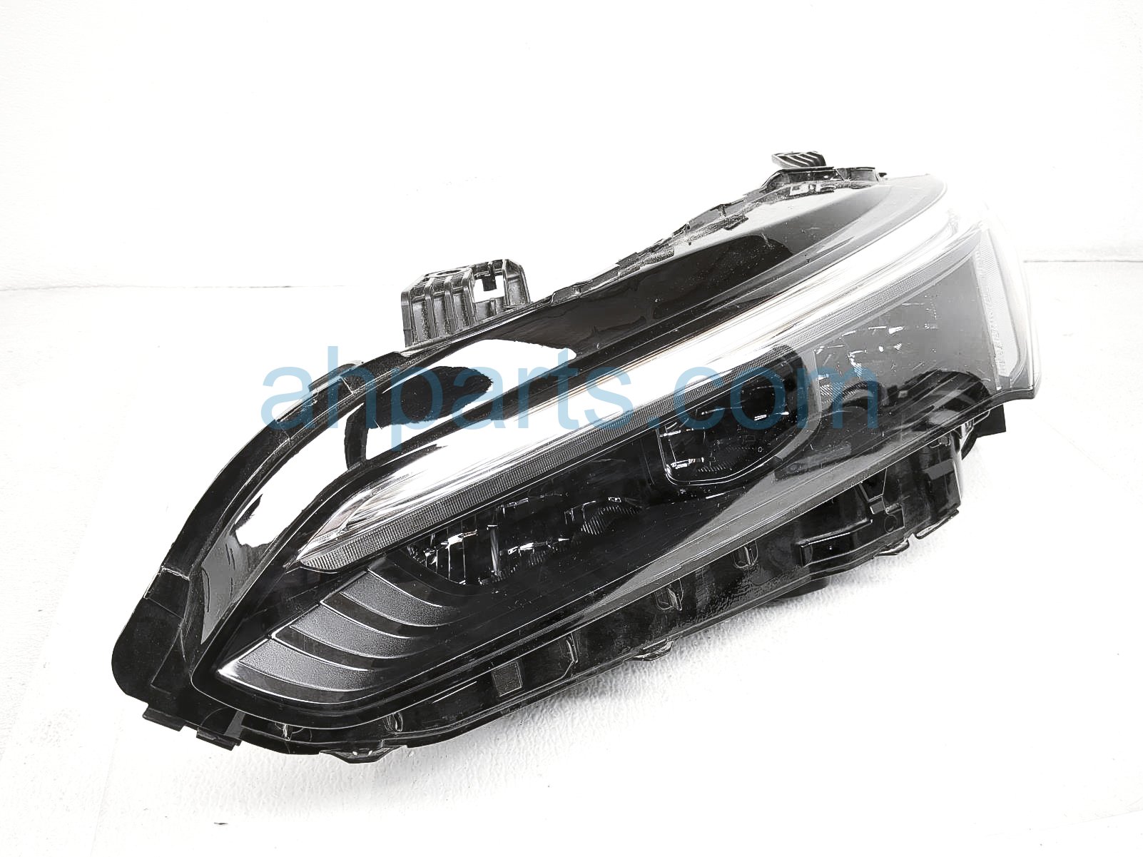 $475 Honda LH HEADLAMP / LIGHT - NIQ