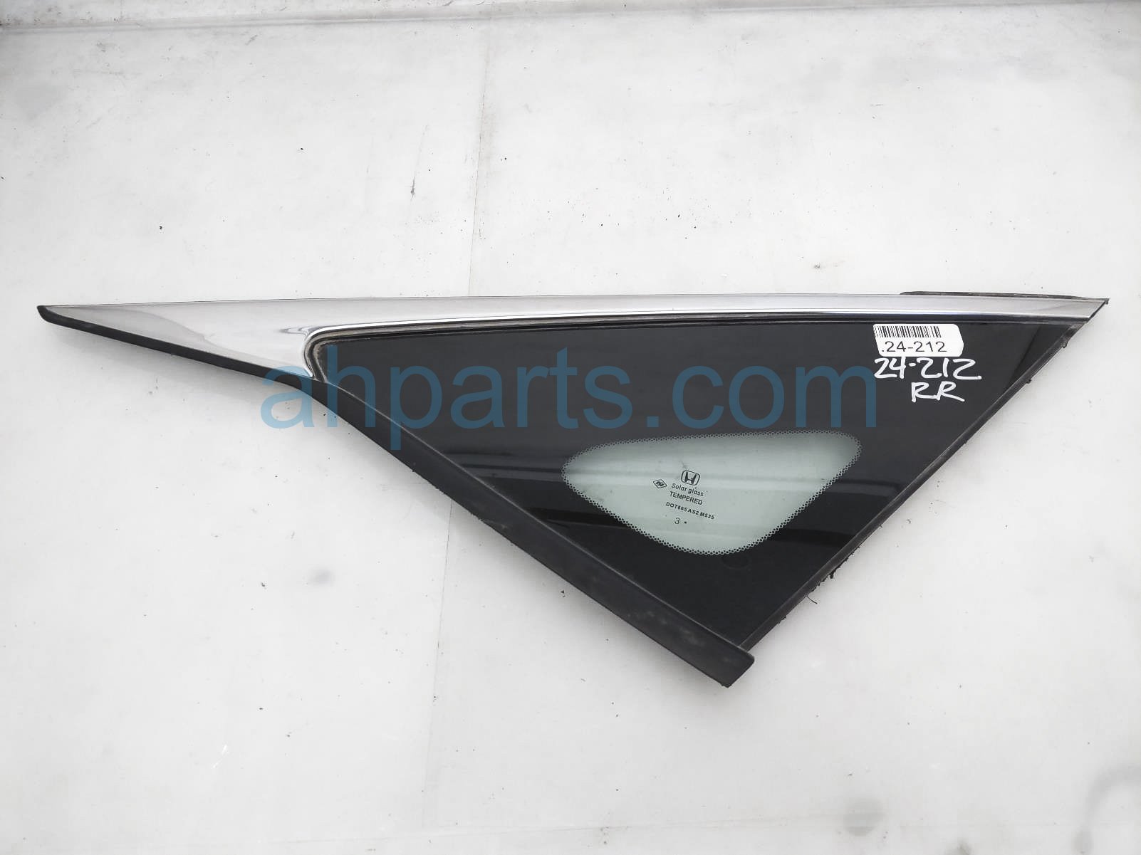 Honda RH QUARTER WINDOW GLASS