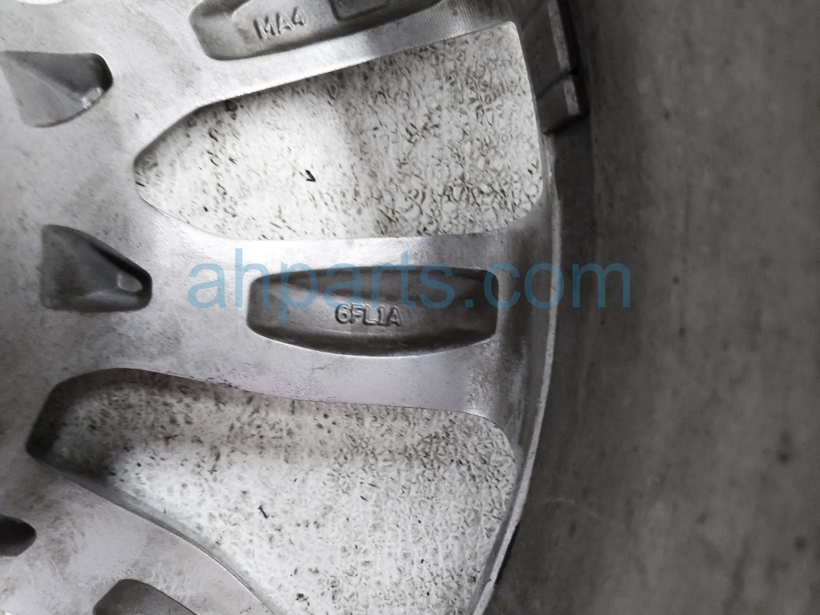 $135 Nissan RR/RH WHEEL / RIM $135 Nissan RR/RH WHEEL / RIM