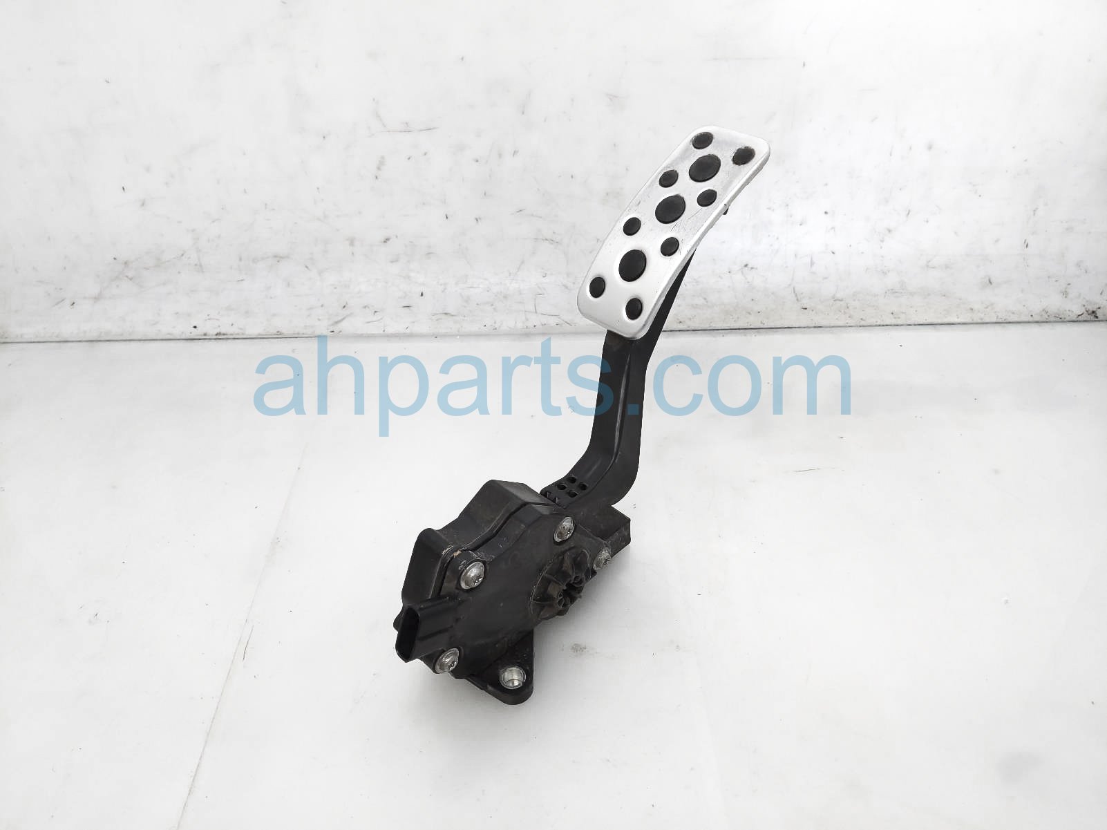 $75 Subaru GAS / ACCELERATOR PEDAL ASSY $75 Subaru GAS / ACCELERATOR PEDAL ASSY