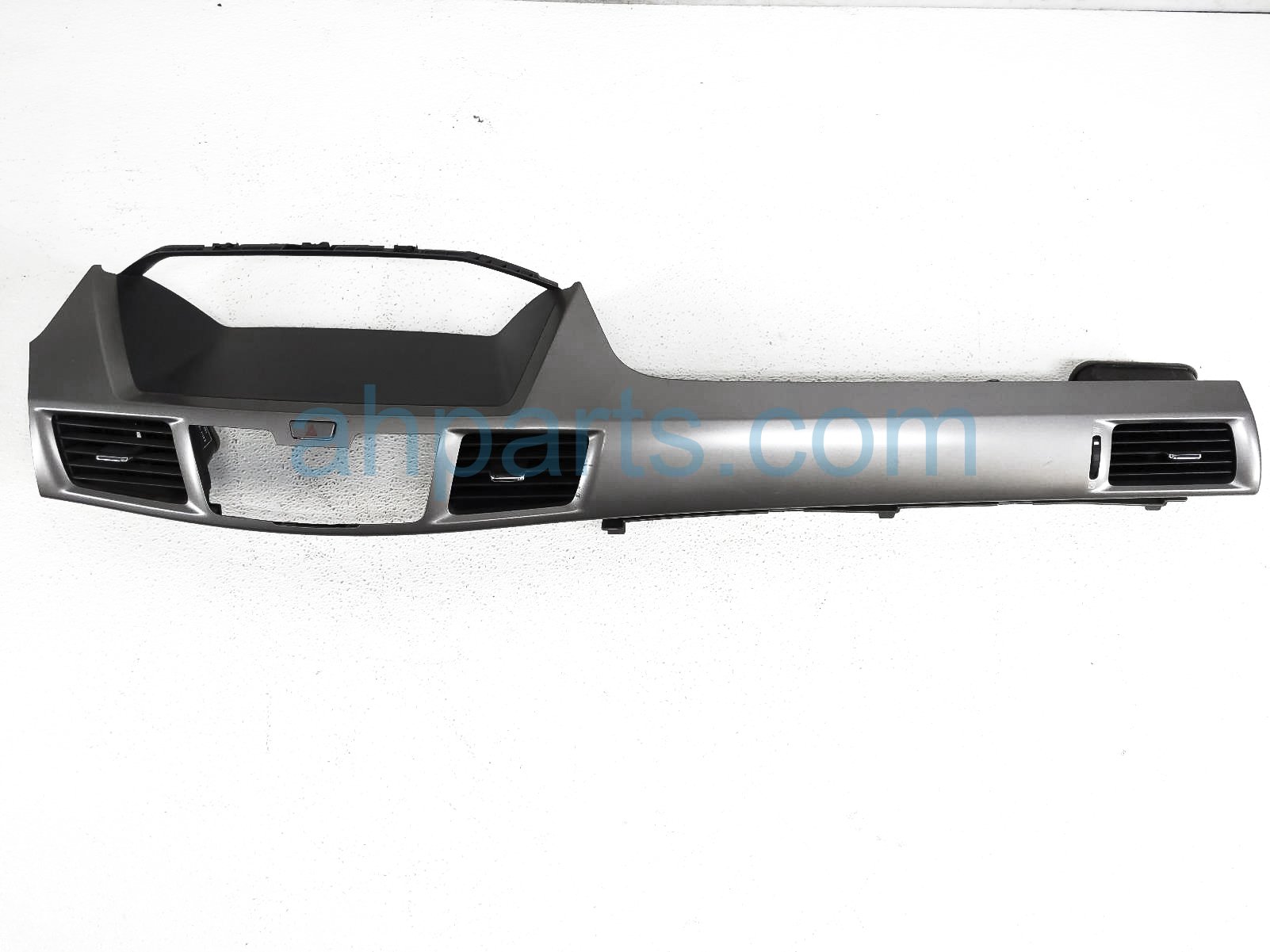 $75 Honda CENTER DASHBOARD TRIM W/AIR VENTS $75 Honda CENTER DASHBOARD TRIM W/AIR VENTS