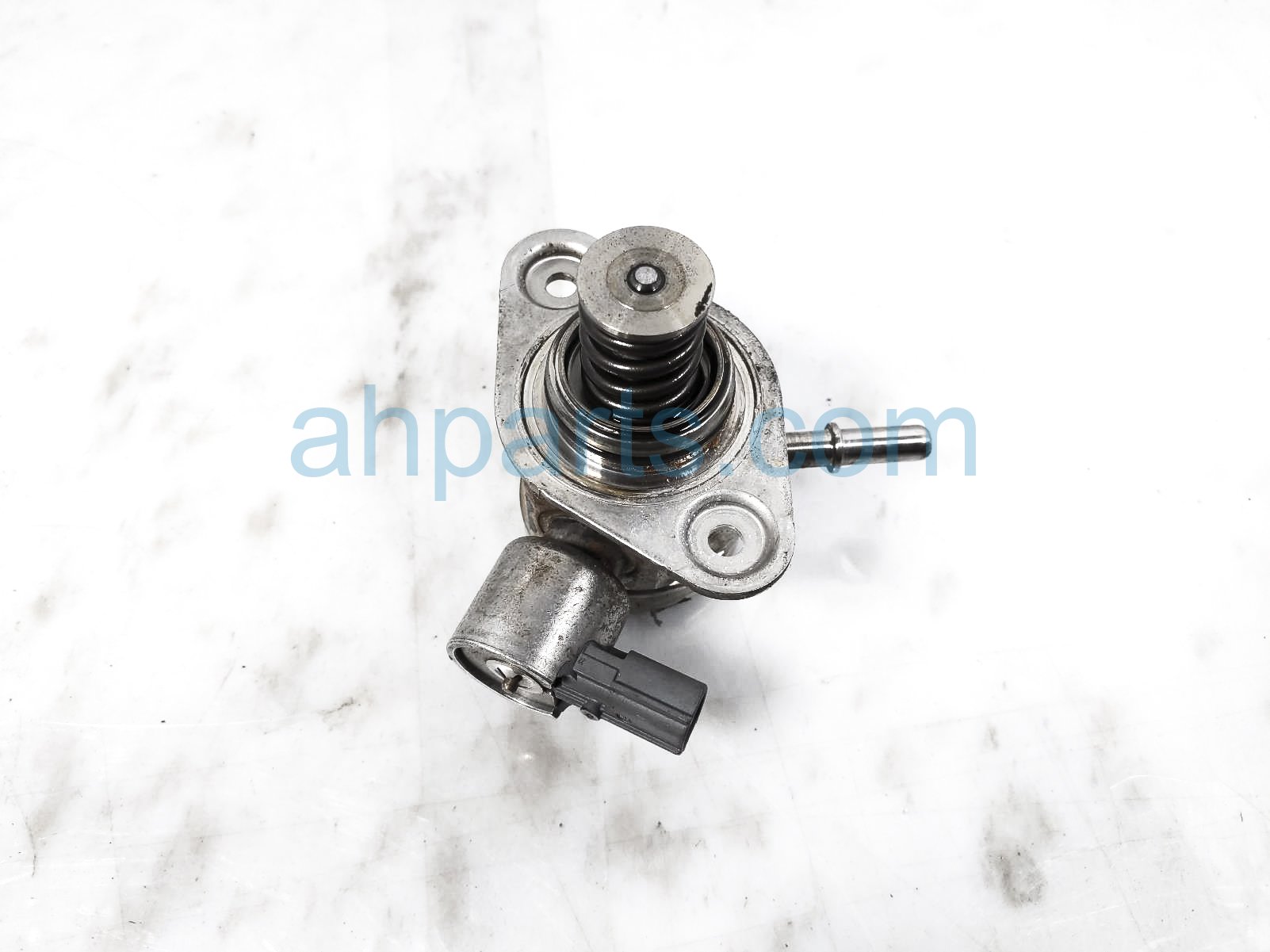 $100 Nissan GAS / FUEL PUMP - ENGINE MOUNTED * $100 Nissan GAS / FUEL PUMP - ENGINE MOUNTED *