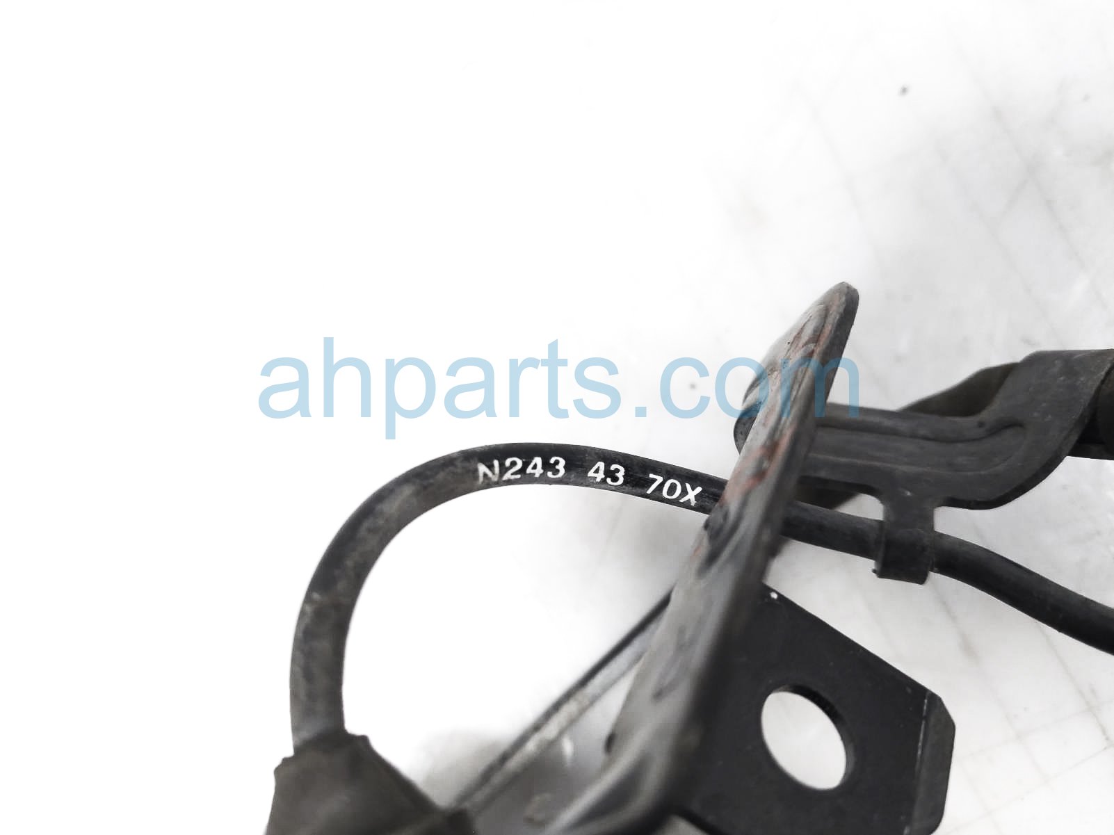 Sold 2017 Mazda MX-5 Front Passenger Abs Wheel Speed Sensor N243 Sold 2017 Mazda MX-5 Front Passenger Abs Wheel Speed Sensor N243