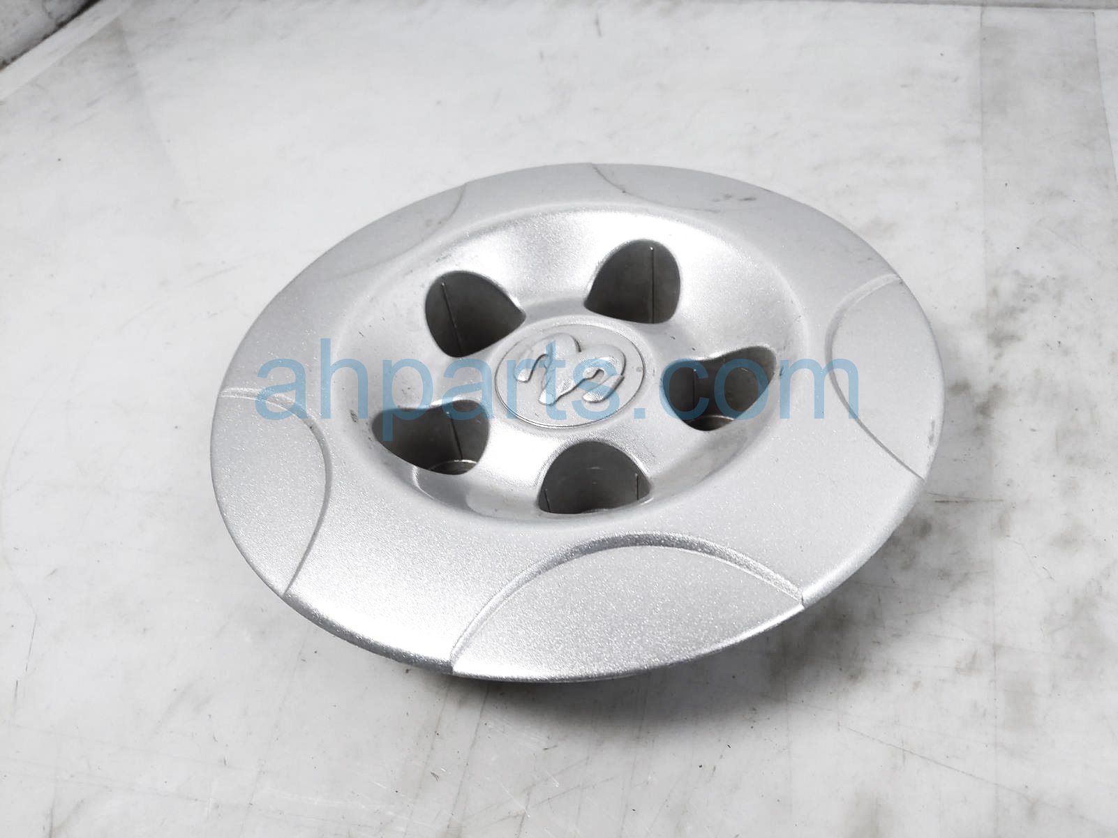 $25 Dodge CENTER WHEEL HUB CAP / WHEEL COVER $25 Dodge CENTER WHEEL HUB CAP / WHEEL COVER