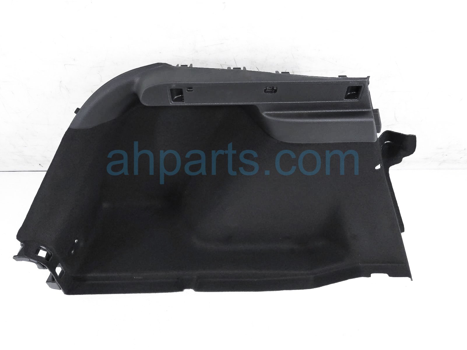 Honda LH INSIDE QUARTER TRIM PANEL - BLK *