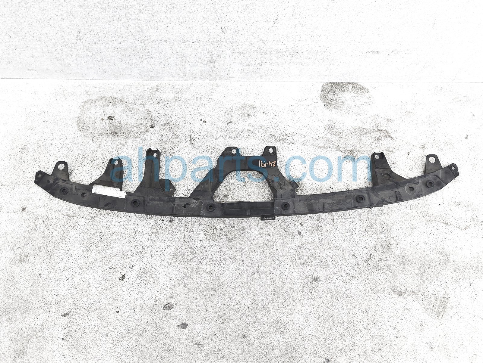 Honda FRONT COVER UPPER CENTER BEAM