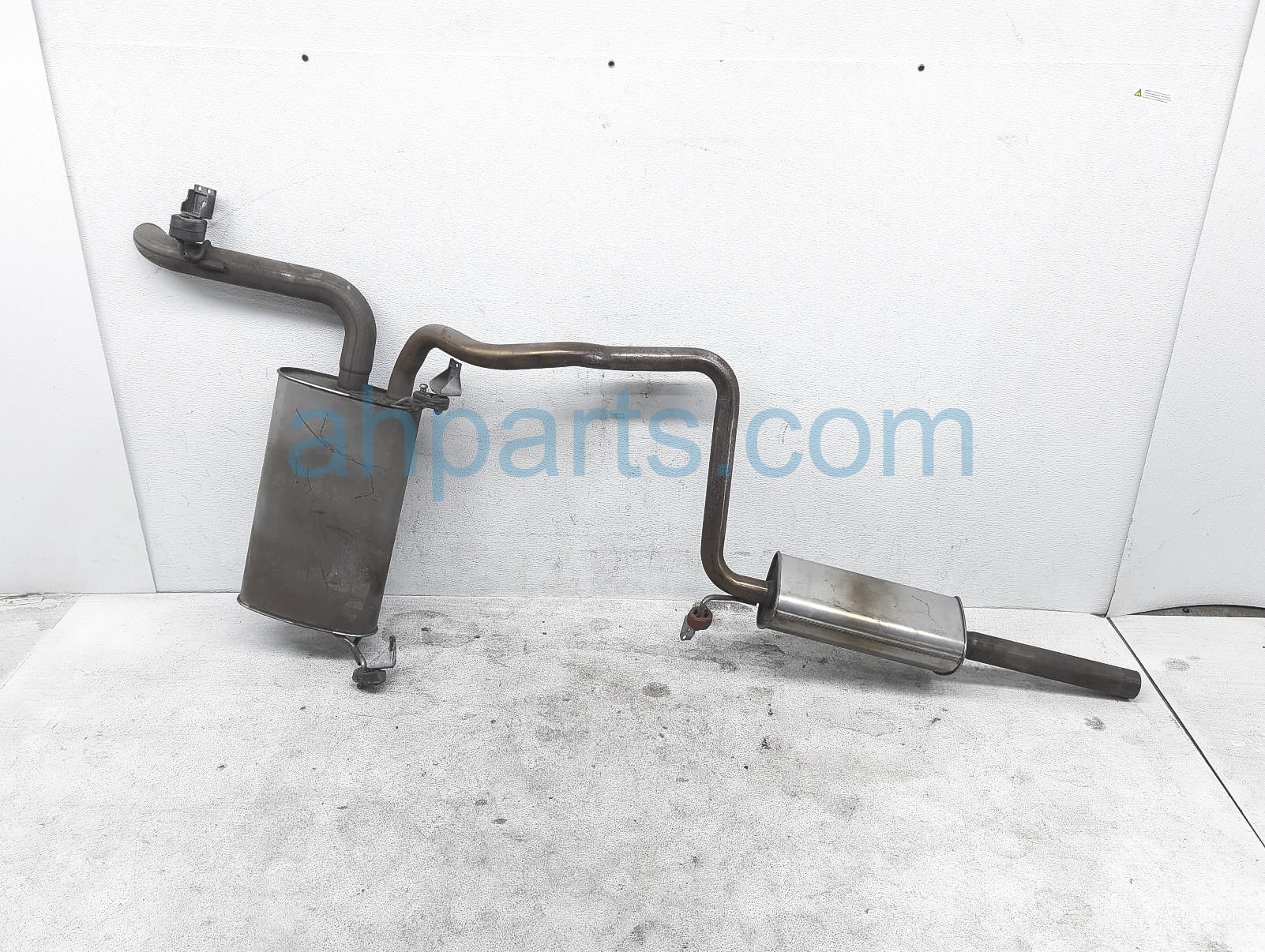 $225 Volkswagen EXHAUST MUFFLER RESONATOR 1.5L FWD $225 Volkswagen EXHAUST MUFFLER RESONATOR 1.5L FWD