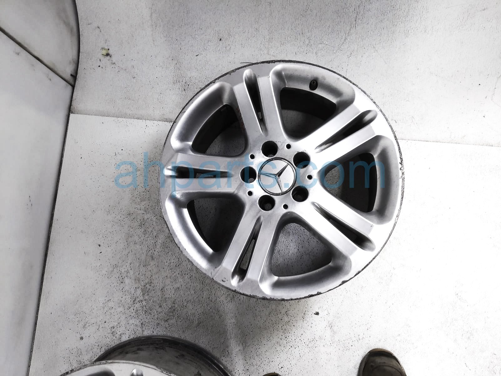 $99 Mercedes FR/LH WHEEL / RIM $99 Mercedes FR/LH WHEEL / RIM