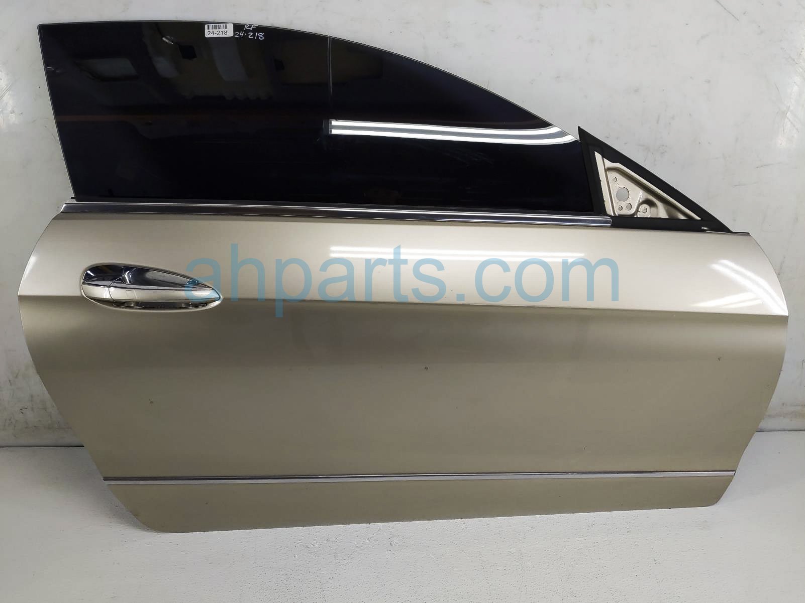 $695 Mercedes RH DOOR - GOLD - NO MIRROR/TRIM * $695 Mercedes RH DOOR - GOLD - NO MIRROR/TRIM *