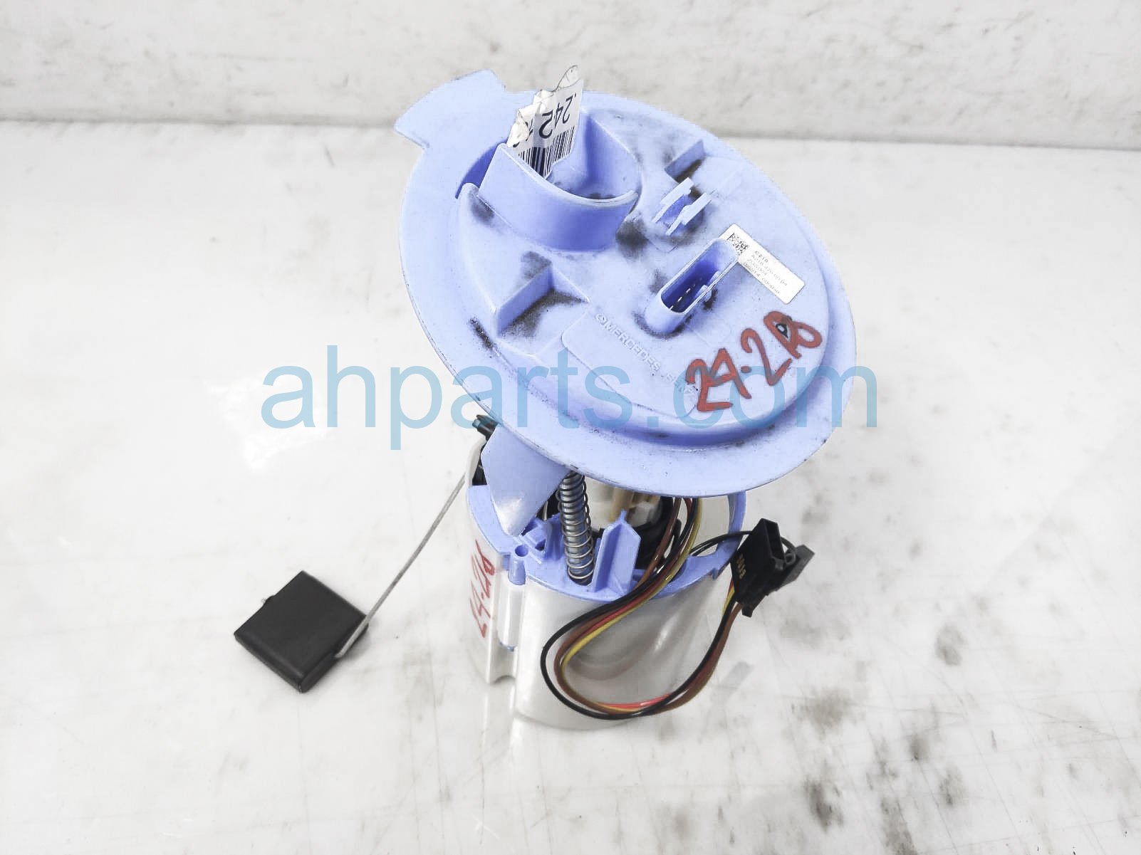 $99 Mercedes GAS / FUEL PUMP (TANK MOUNTED) $99 Mercedes GAS / FUEL PUMP (TANK MOUNTED)