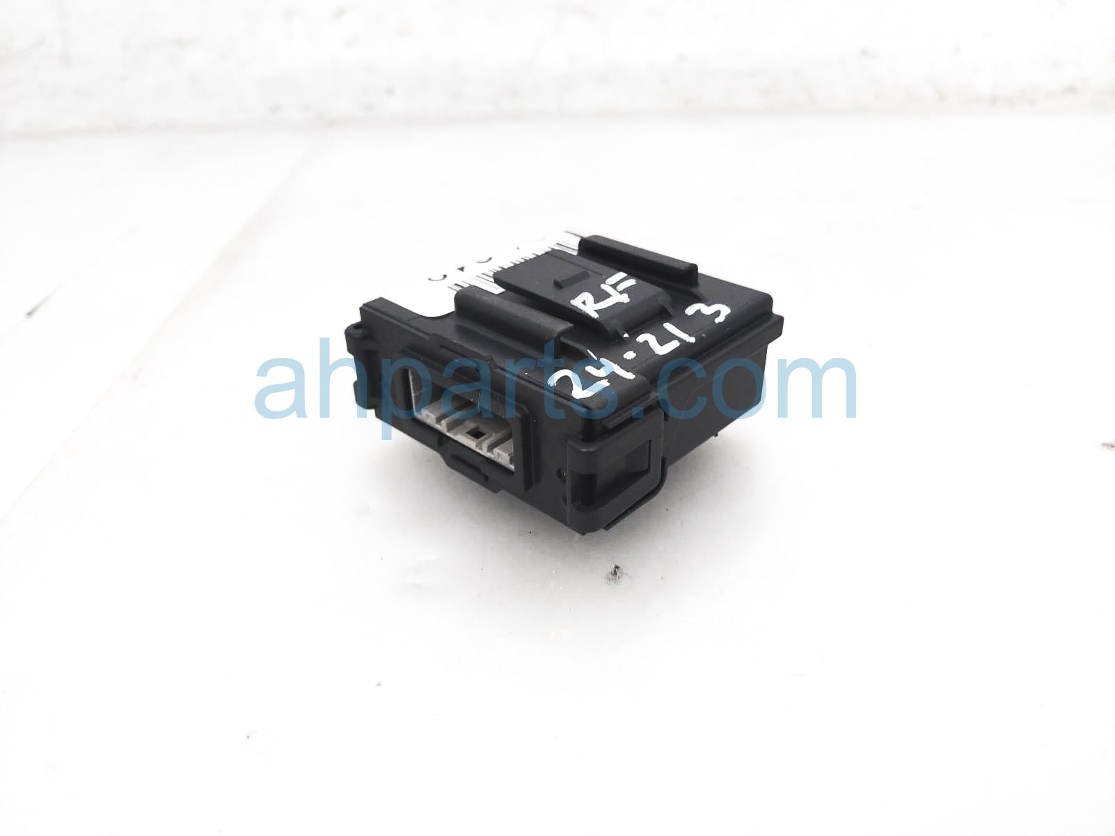 $40 Nissan WARNING SPEAKER CONTROL MODULE $40 Nissan WARNING SPEAKER CONTROL MODULE