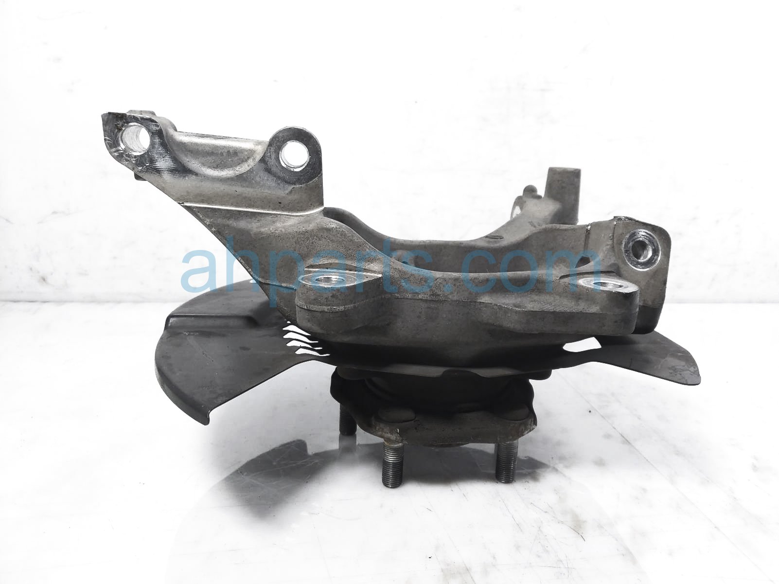 Sold 2017 Nissan Maxima Front Passenger Spindle Knuckle Hub 40014