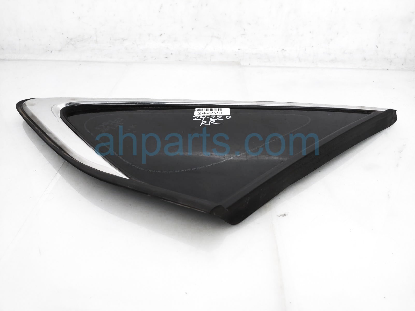 Honda RH QUARTER WINDOW GLASS