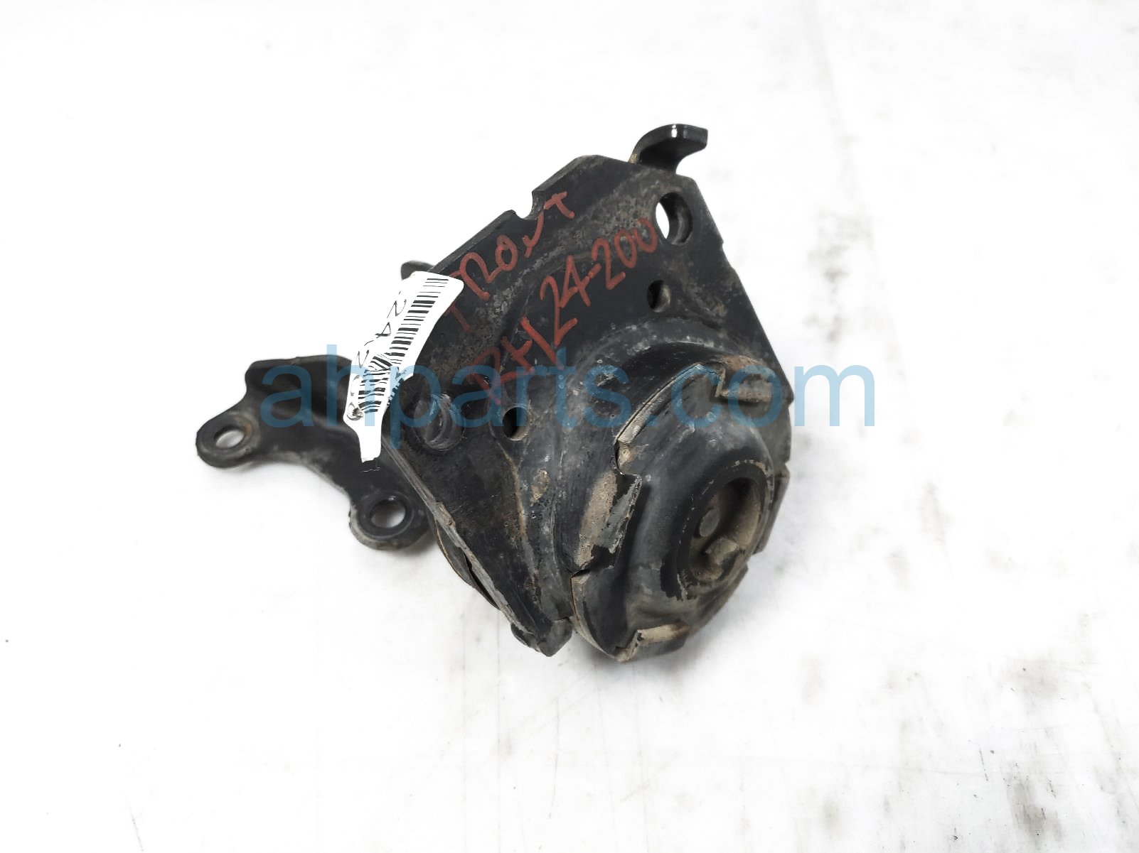 $65 Toyota RH ENGINE INSULATOR MOUNT - 3.5L 4X2