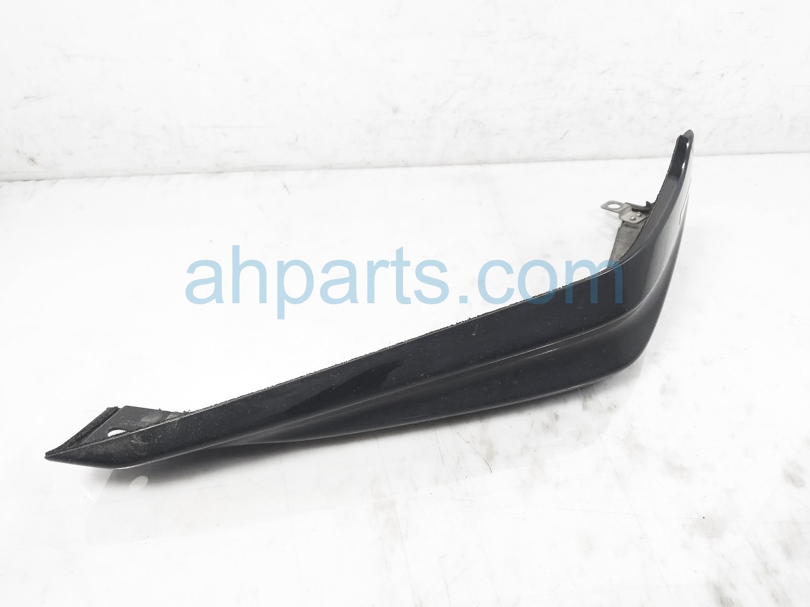 $100 Honda FR/LH SPOILER VALANCER TRIM - HPD $100 Honda FR/LH SPOILER VALANCER TRIM - HPD