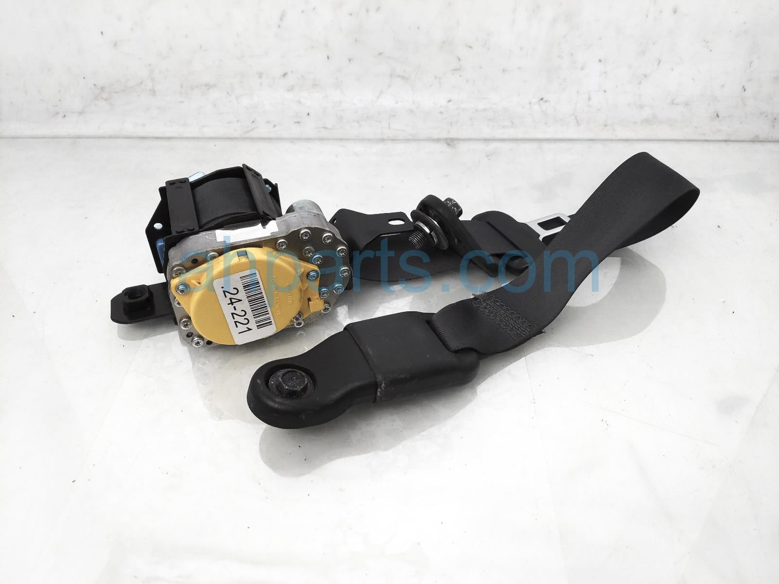 $165 Honda FR/RH SEAT BELT - BLACK $165 Honda FR/RH SEAT BELT - BLACK