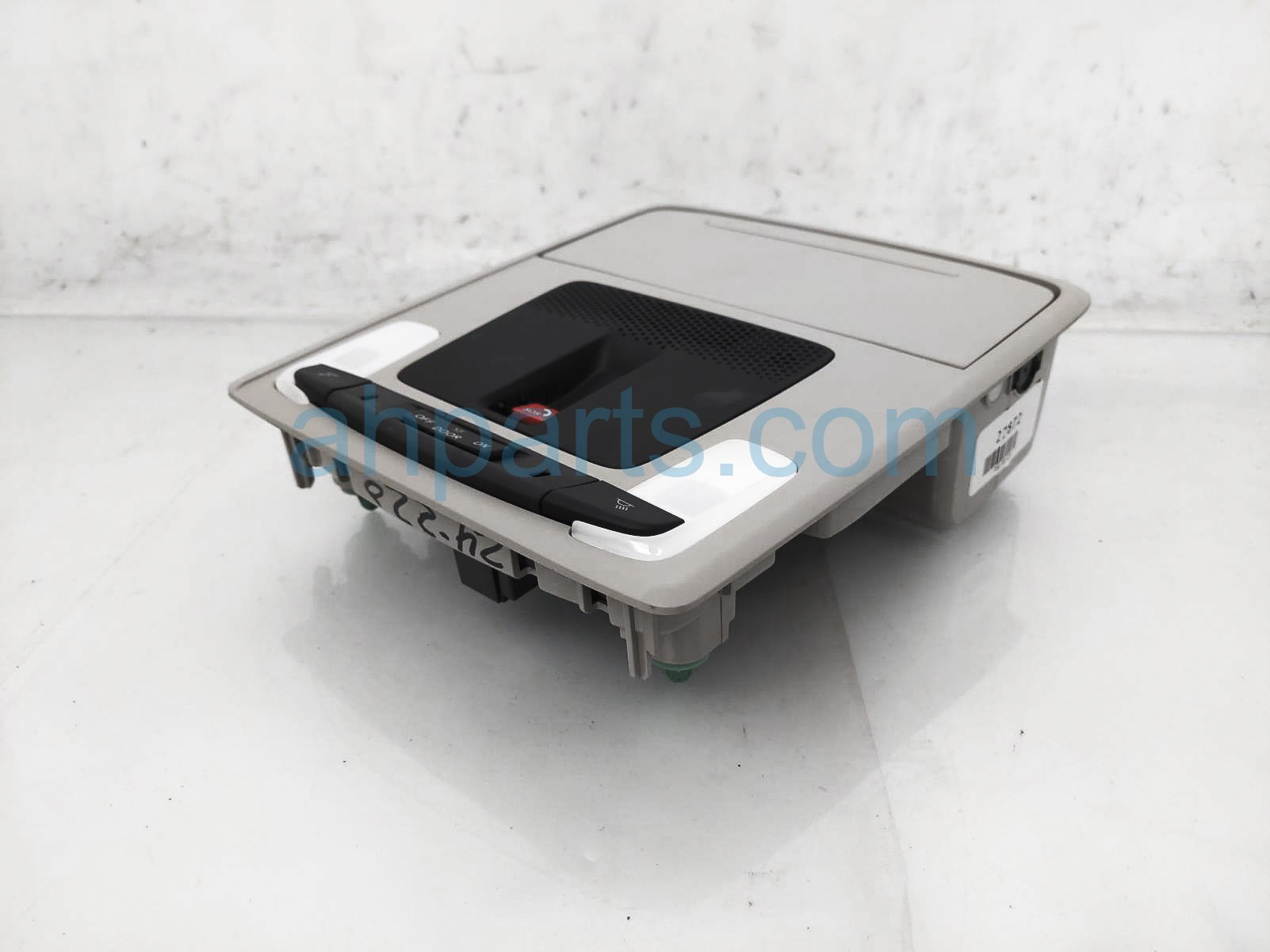 $65 Honda ROOF CONSOLE / MAP LIGHT - GREY $65 Honda ROOF CONSOLE / MAP LIGHT - GREY