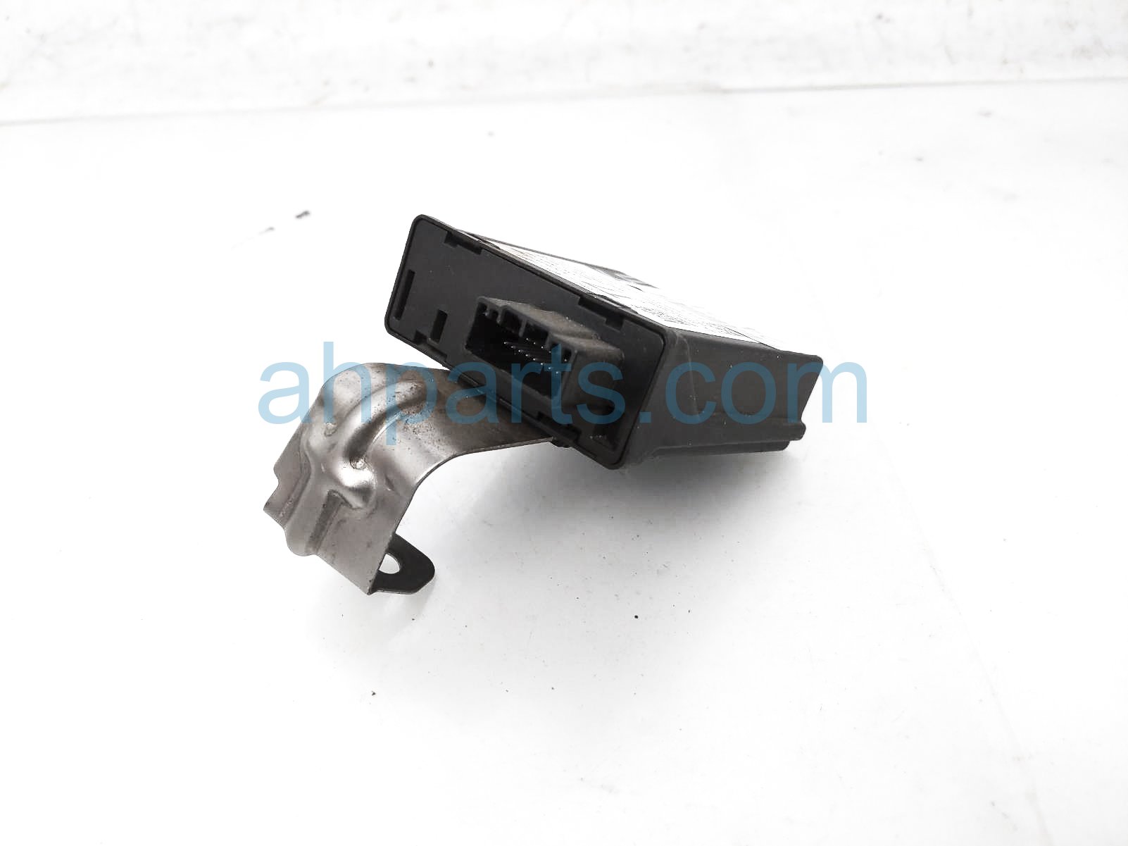 $30 Honda TMPS CONTROL MODULE - FWD 3.5L $30 Honda TMPS CONTROL MODULE - FWD 3.5L