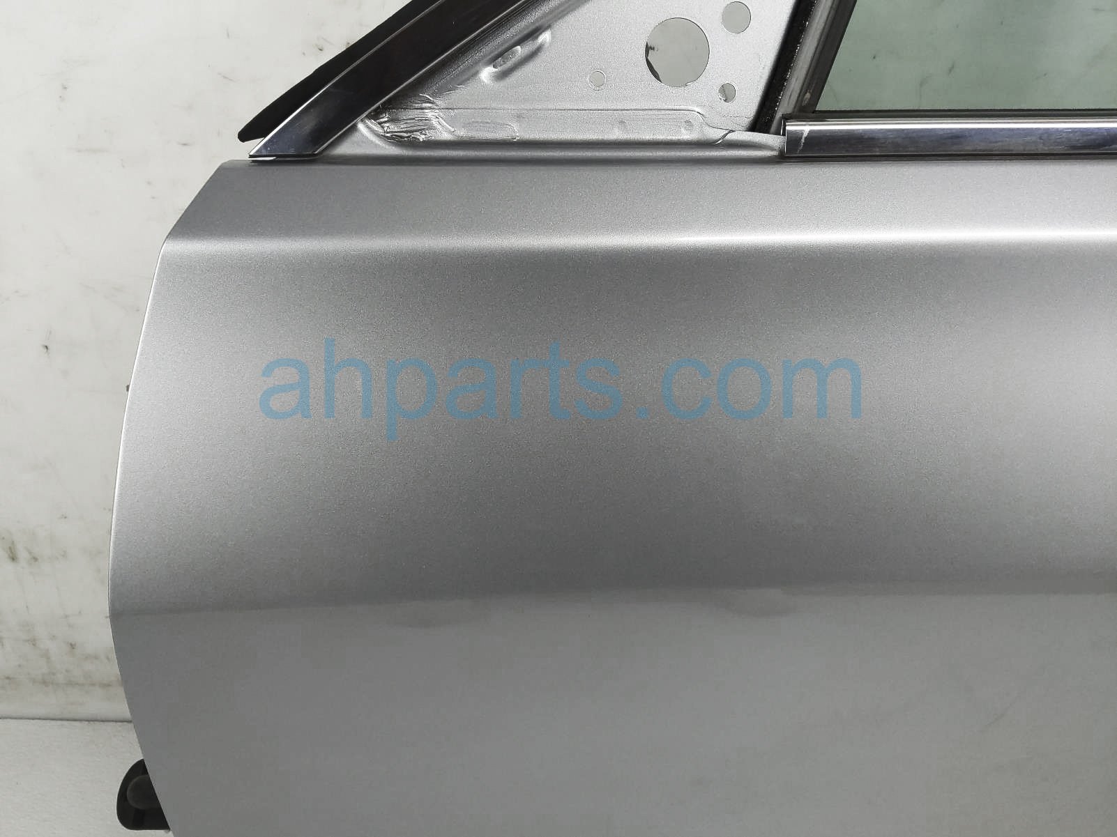 Sold 2017 Acura ILX Front Driver Door - Silver - No Mirror/trim
