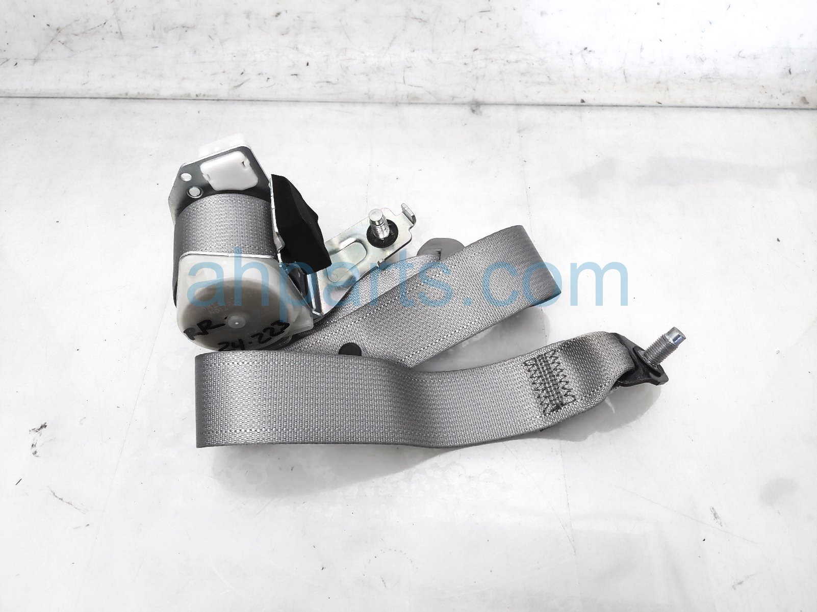 $25 Acura 2ND ROW RH SEAT BELT - GREY $25 Acura 2ND ROW RH SEAT BELT - GREY