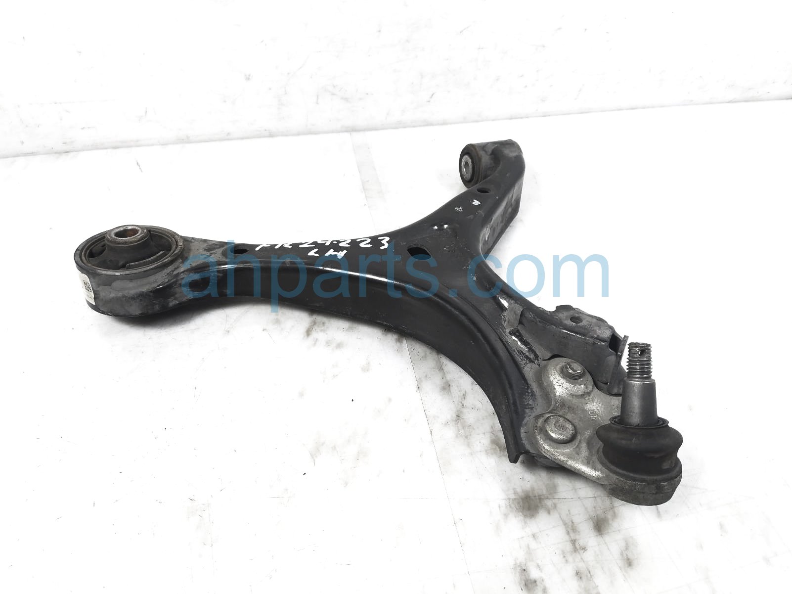 $95 Acura FR/LH LOWER CONTROL ARM $95 Acura FR/LH LOWER CONTROL ARM