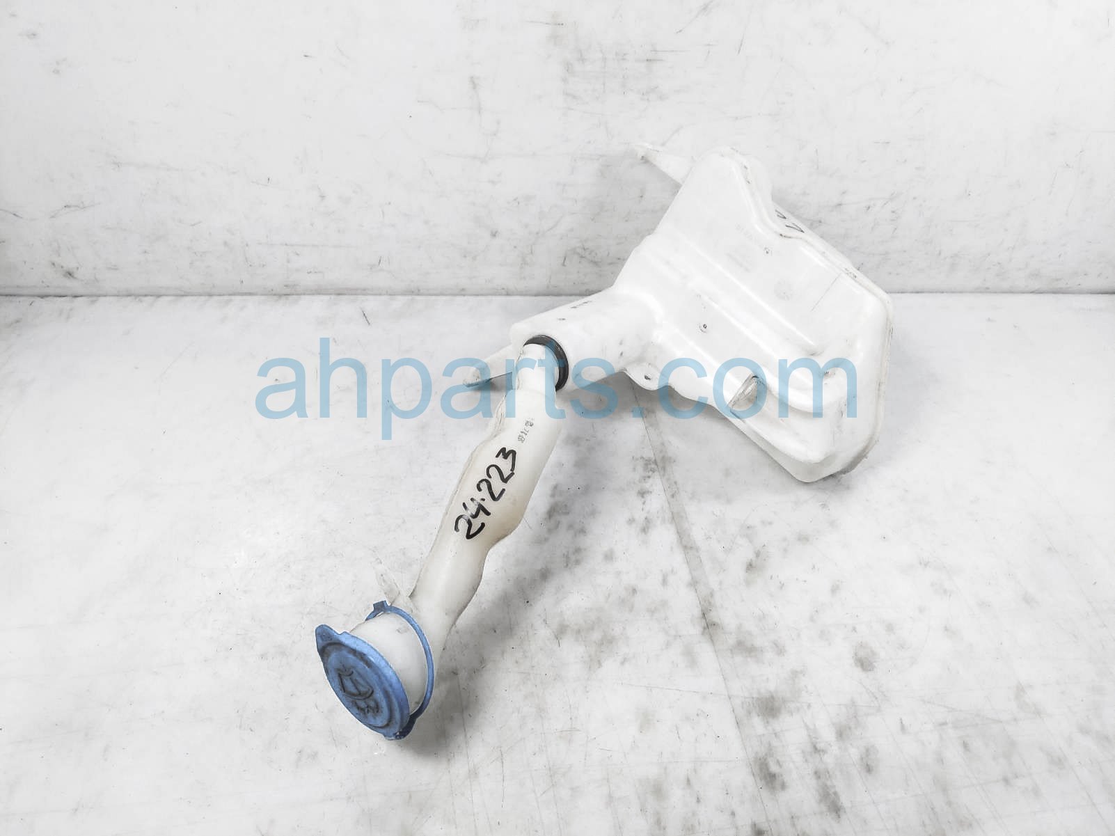 $35 Acura WINDSHIELD WASHER RESERVOIR TANK $35 Acura WINDSHIELD WASHER RESERVOIR TANK