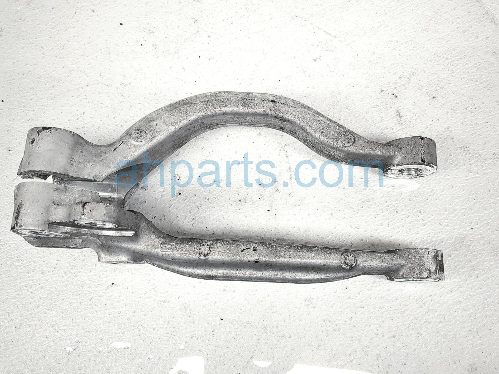 $35 Acura FR/LH STRUT FORK - 3.5L FWD $35 Acura FR/LH STRUT FORK - 3.5L FWD