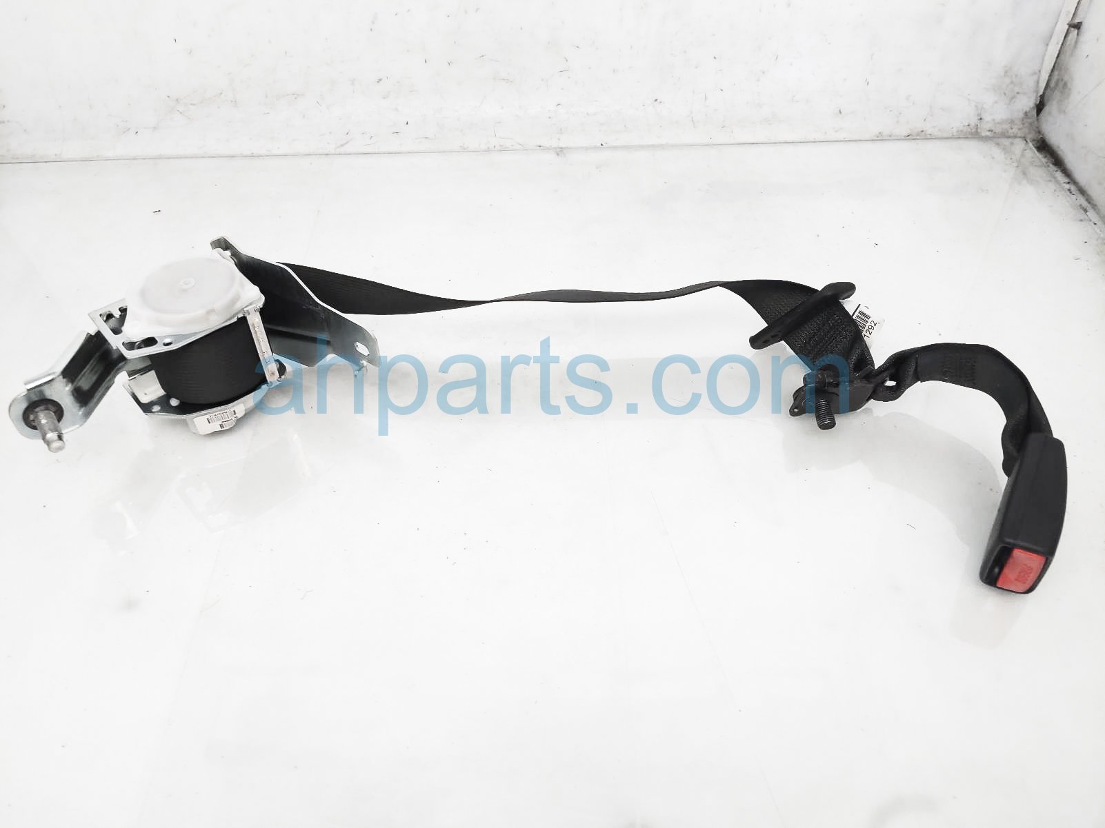 $25 Honda 2ND ROW MID SEAT BELT - BLACK $25 Honda 2ND ROW MID SEAT BELT - BLACK