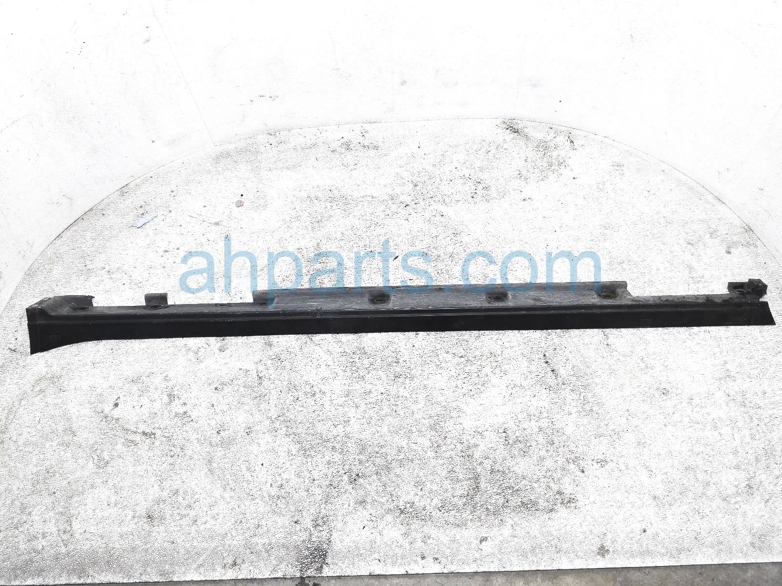 $200 Lexus LH ROCKER PANEL MOLDING - BLACK $200 Lexus LH ROCKER PANEL MOLDING - BLACK