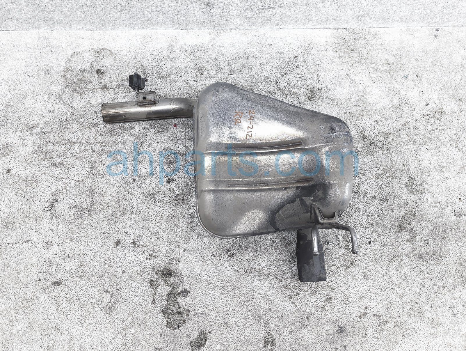 $199 Honda RH EXHAUST MUFFLER TAIL PIPE $199 Honda RH EXHAUST MUFFLER TAIL PIPE