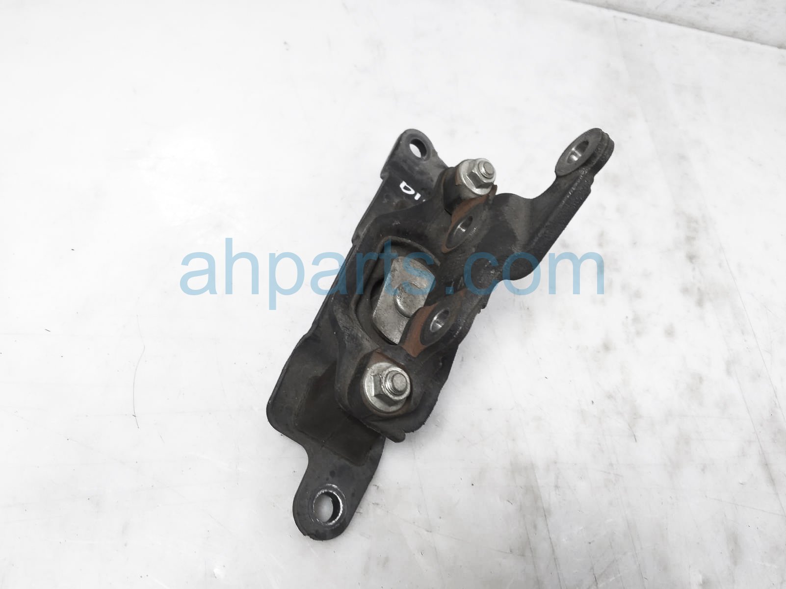 $50 Nissan FR/LH ENGINE MOUNT $50 Nissan FR/LH ENGINE MOUNT